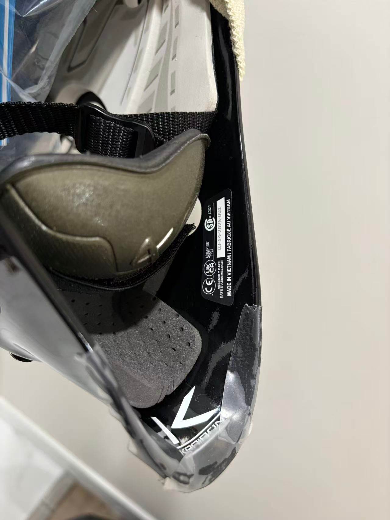New Bauer S24 profile 960 Goalie Mask
