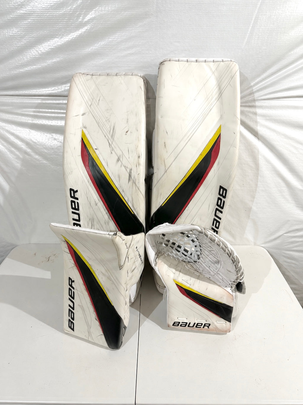 Bauer Hyperlite 2/Mach Regular 35+1 Goalie Pro stock Full Set