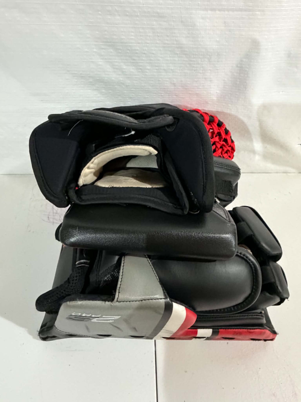 Bauer Supreme 2S Pro Digit Print Regular Pro Stock goalie glove and blocker set