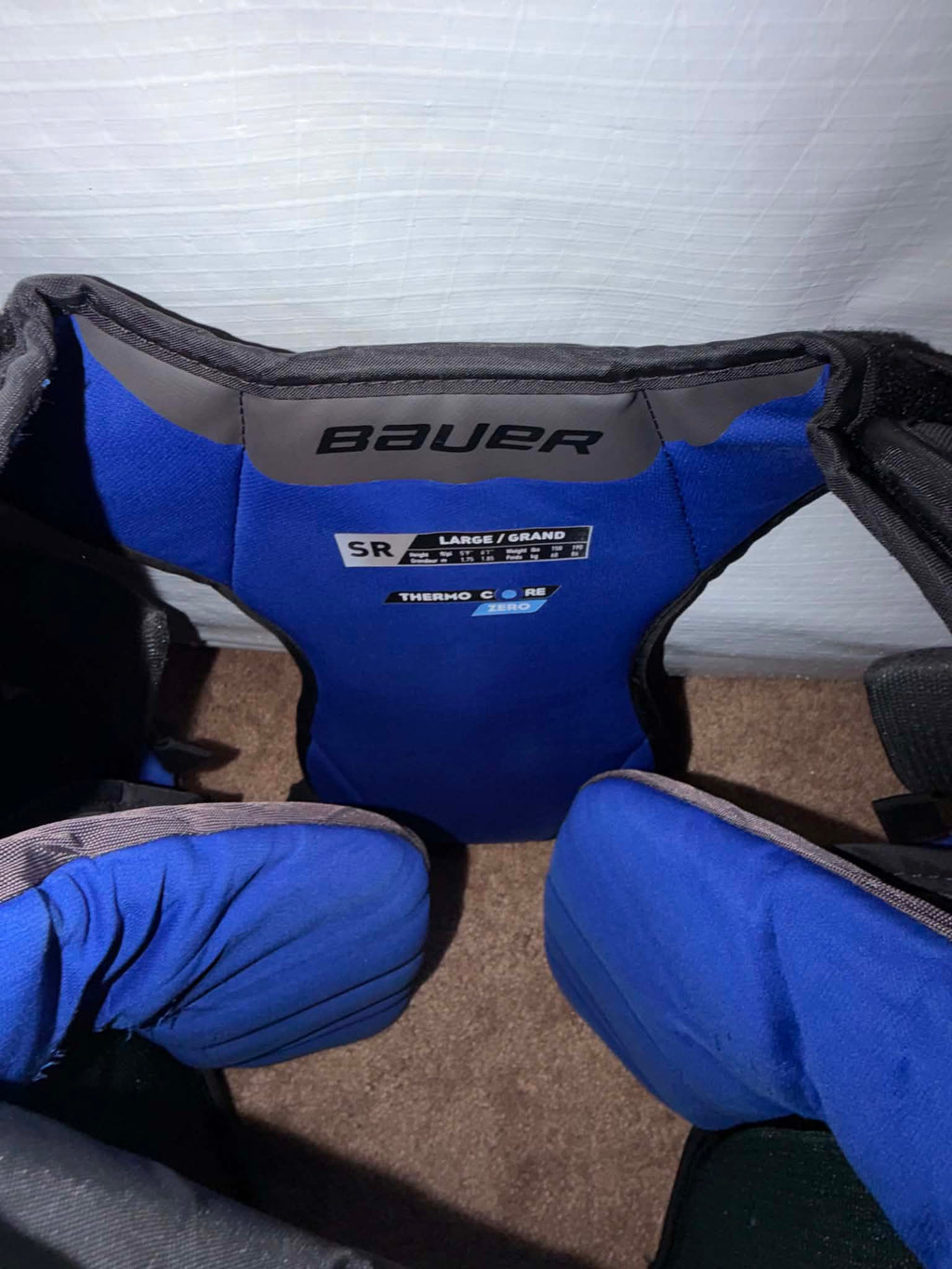 Bauer Flylite pro senior goalie chest protector