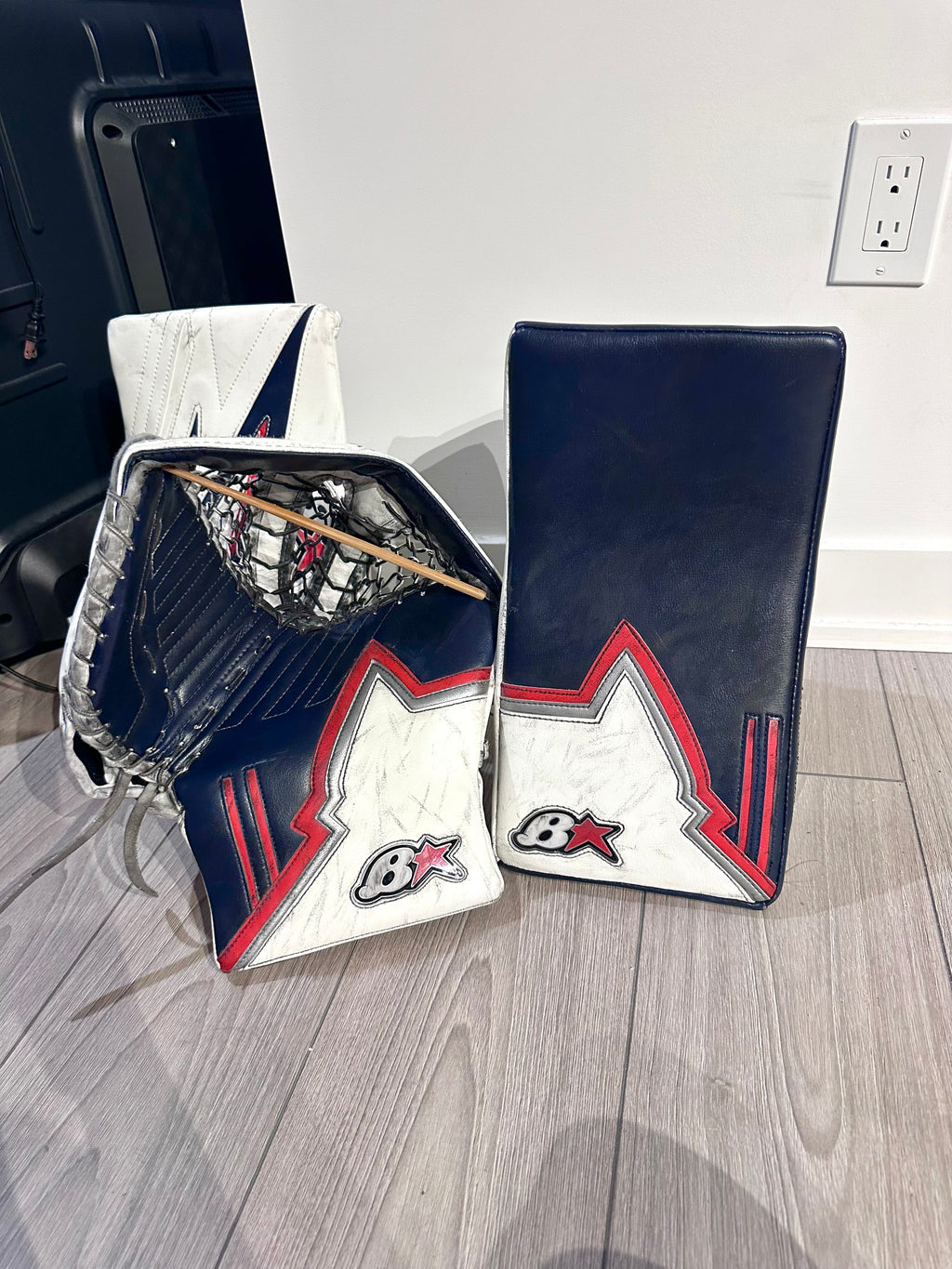 NCAA Brians custom optik 3 pro stock full right 32+1 goalie full set