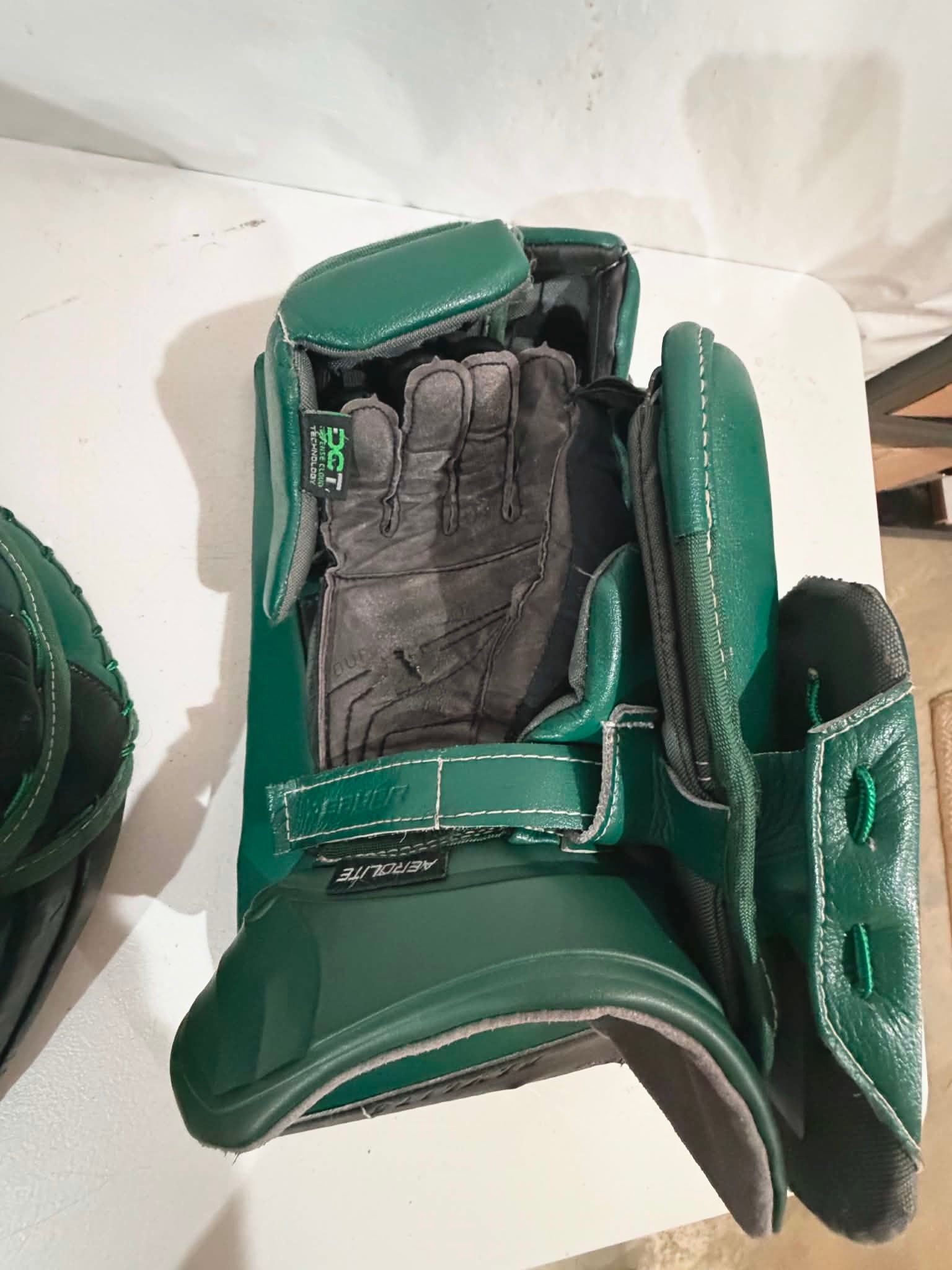 Bauer Vapor Flylite 32+1 Goalie Pro Stock Full Set