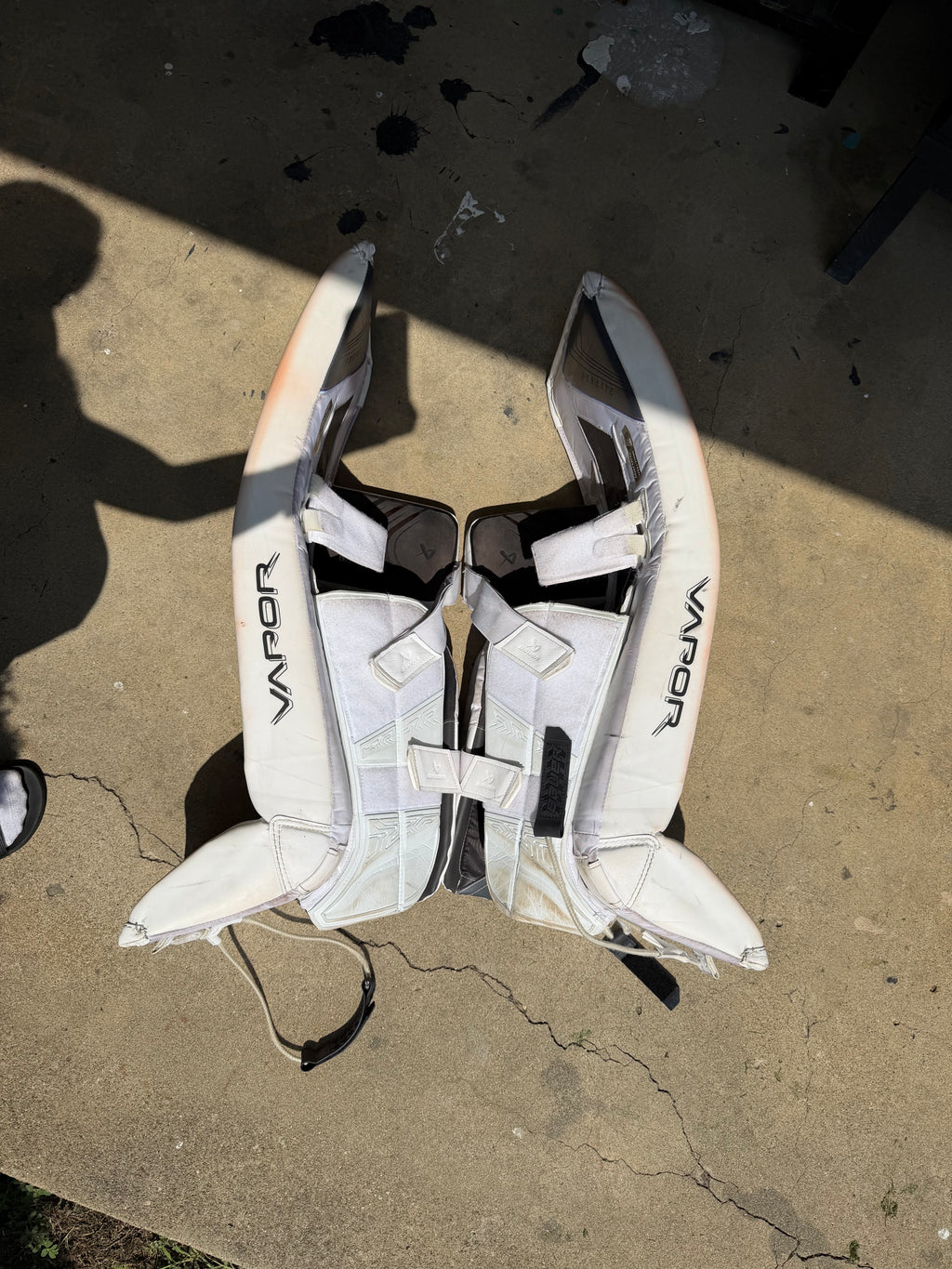 Bauer Vapor Flylite 33+1 senior goalie pads