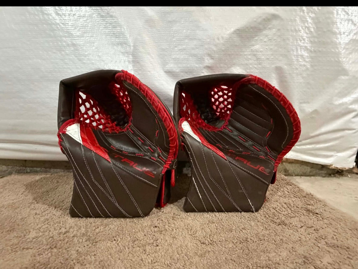 True L20.2 33+2 pro stock goalie full set