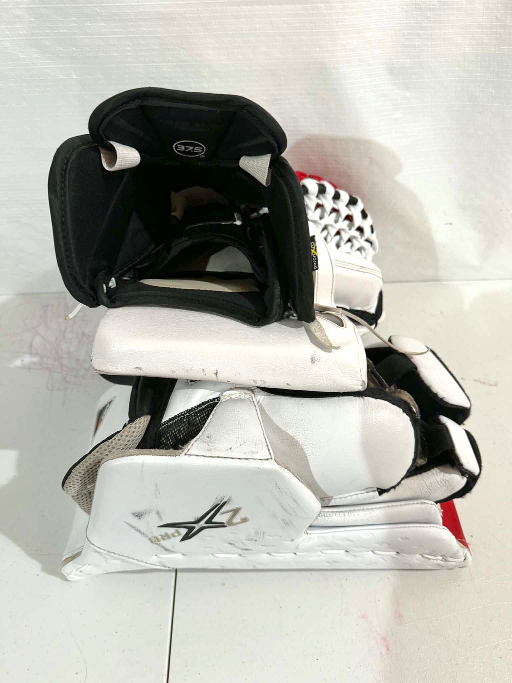 Bauer 2X/2S Pro Regular Pro Stock goalie glove and blocker set