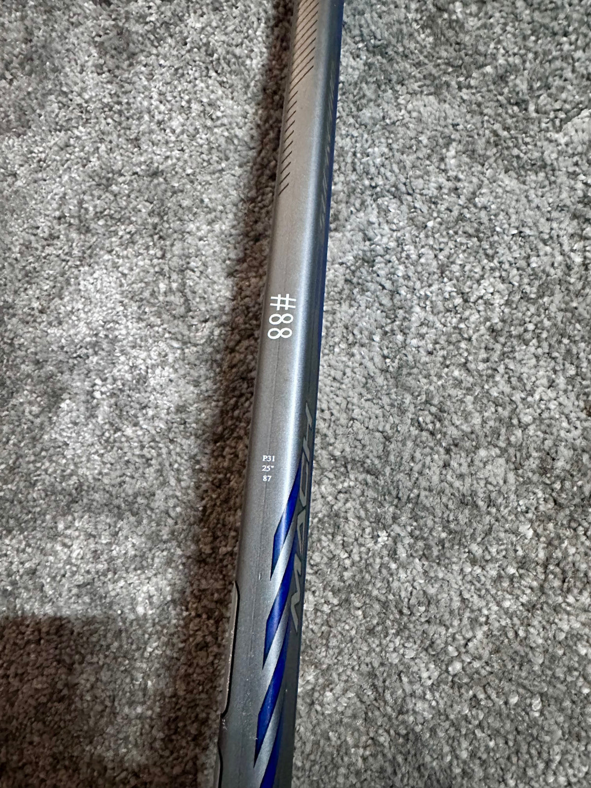 New NCAA Bauer mach 25” Full Right Pro Stock Goalie Stick #3