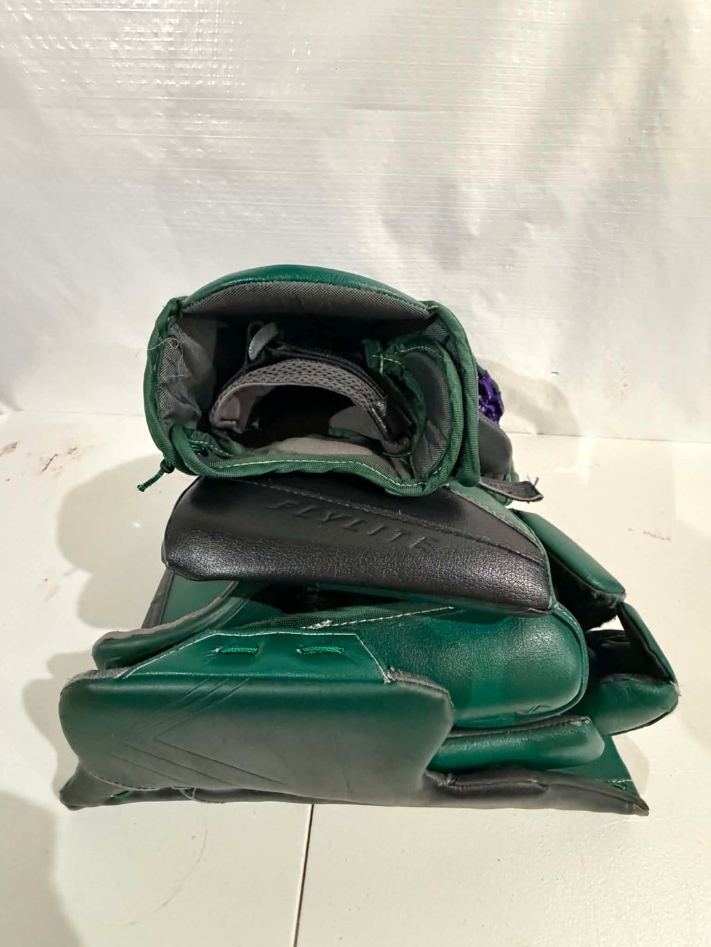 Bauer Vapor Flylite 32+1 Goalie Pro Stock Full Set