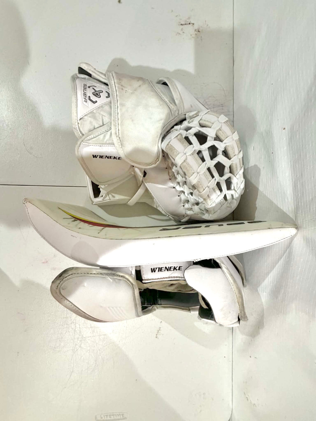 Bauer Hyperlite 2/Mach Regular 35+1 Goalie Pro stock Full Set