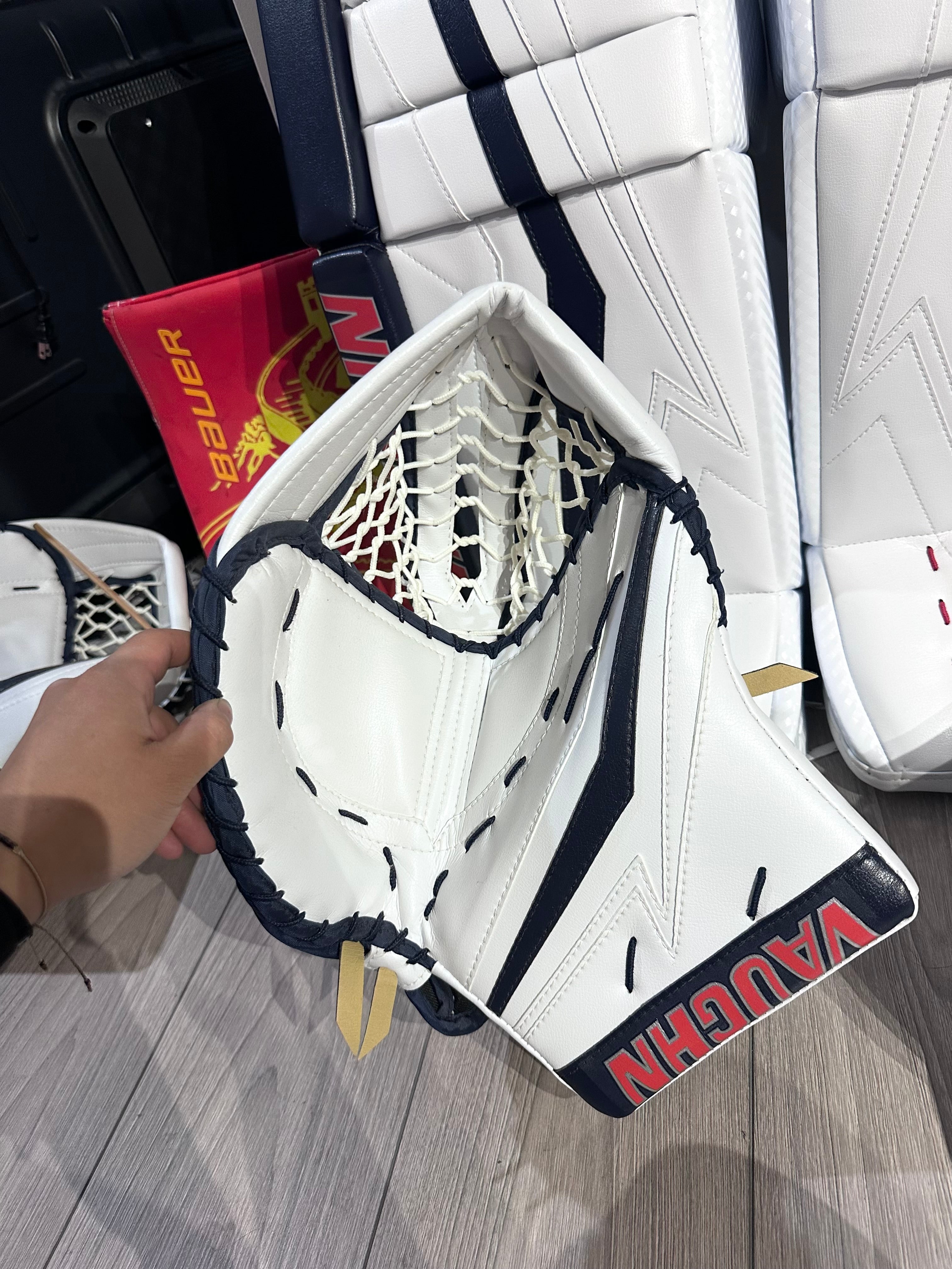 New NCAA Vaughn V9 Pro Carbon Full Right 31+2 Goalie Pro Stock Full Set