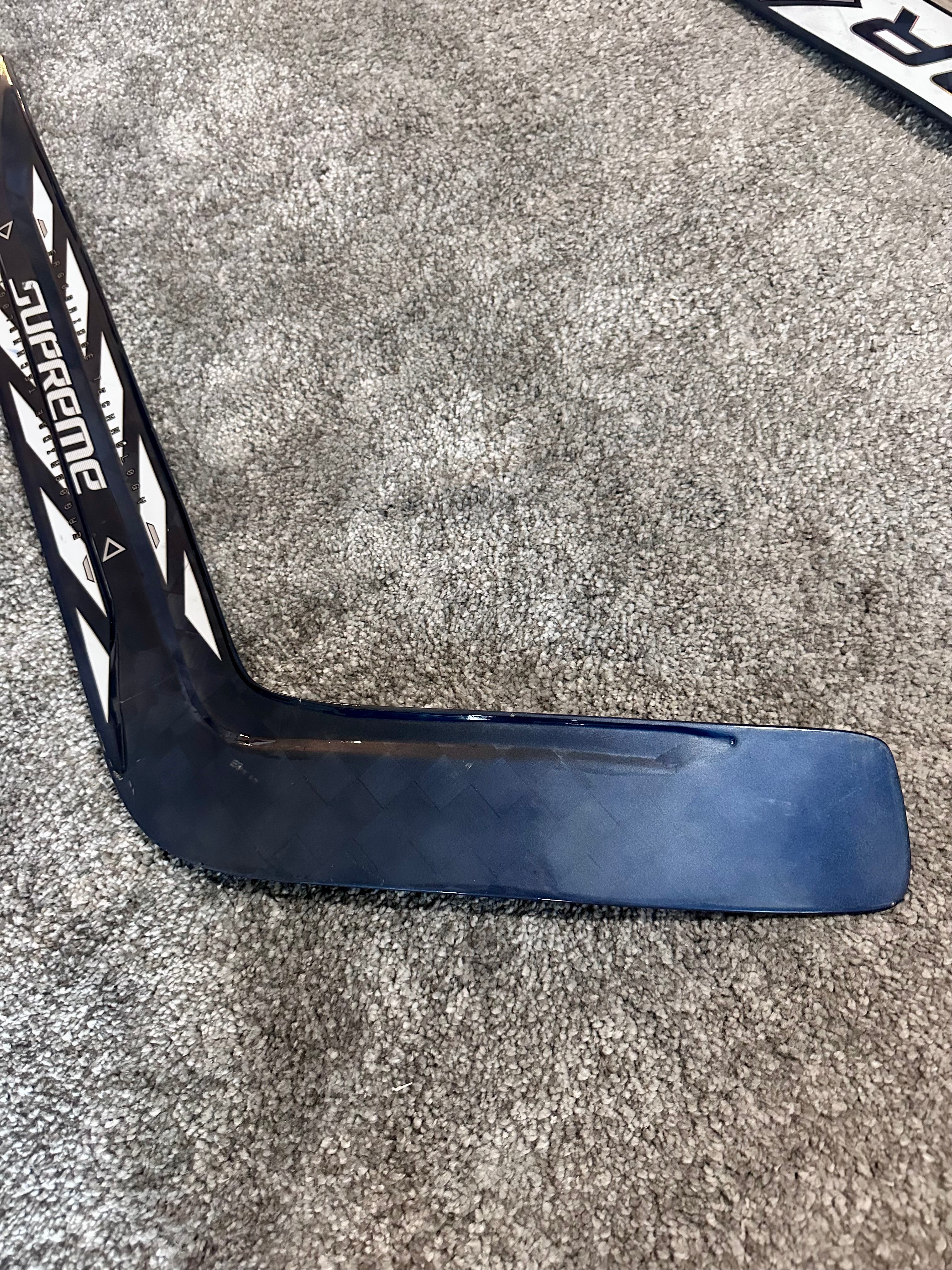 NCAA Bauer Shadow Full Right 24" Navy Pro Stock Goalie Stick #7