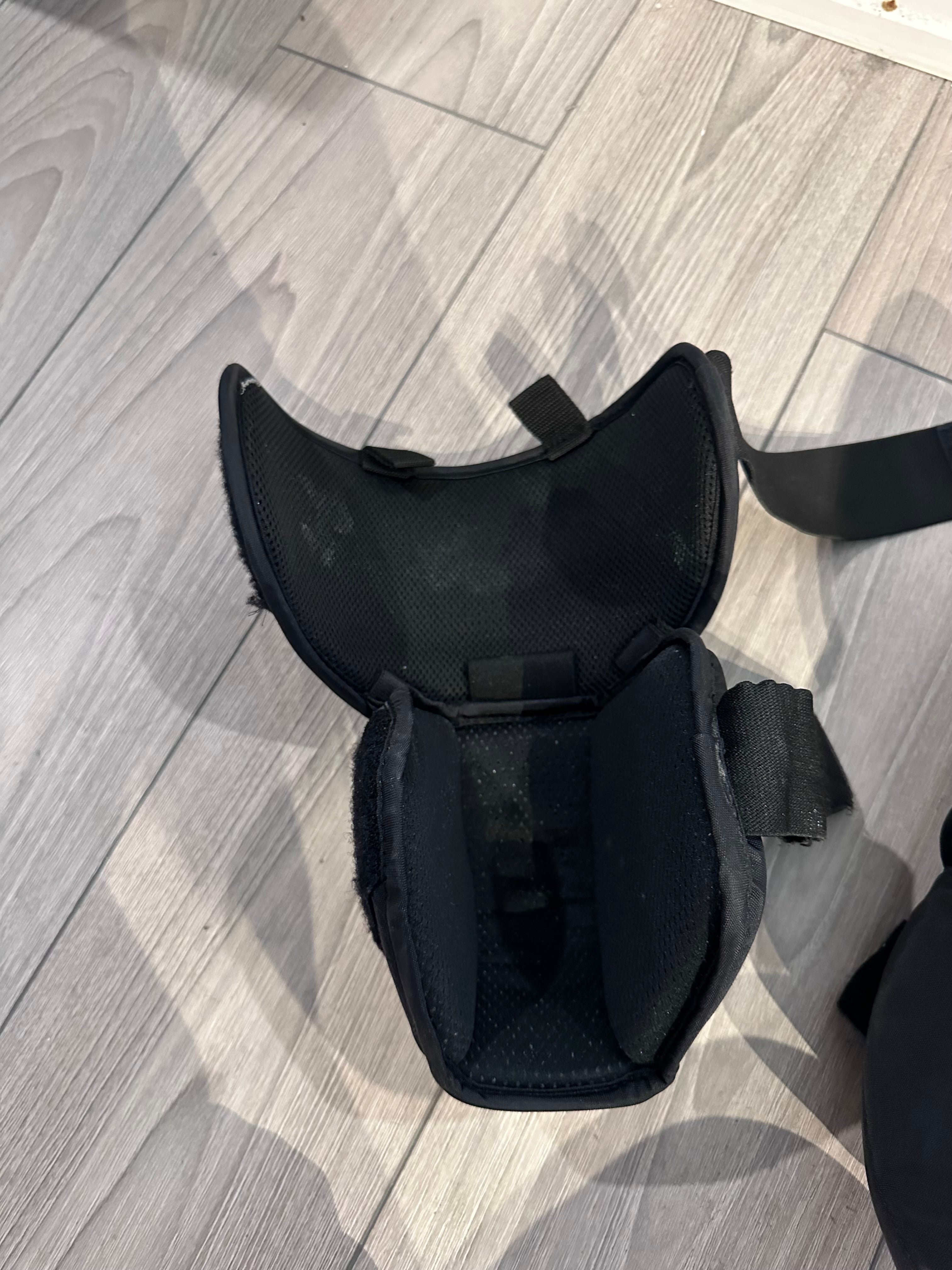 Brian’s intermediate goalie knee pads / guard