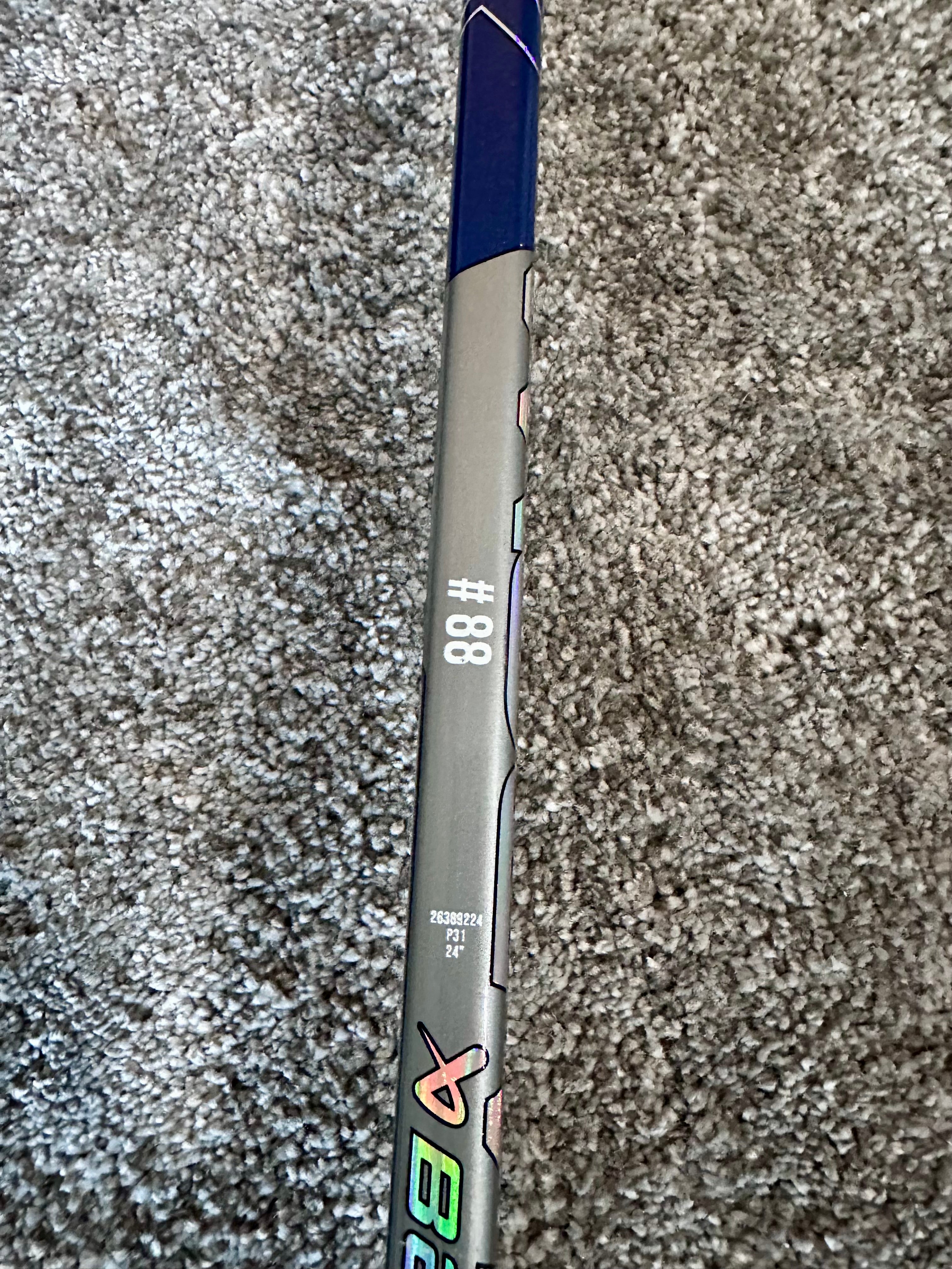 NCAA Bauer Shadow Full Right 24" Navy Pro Stock Goalie Stick #3