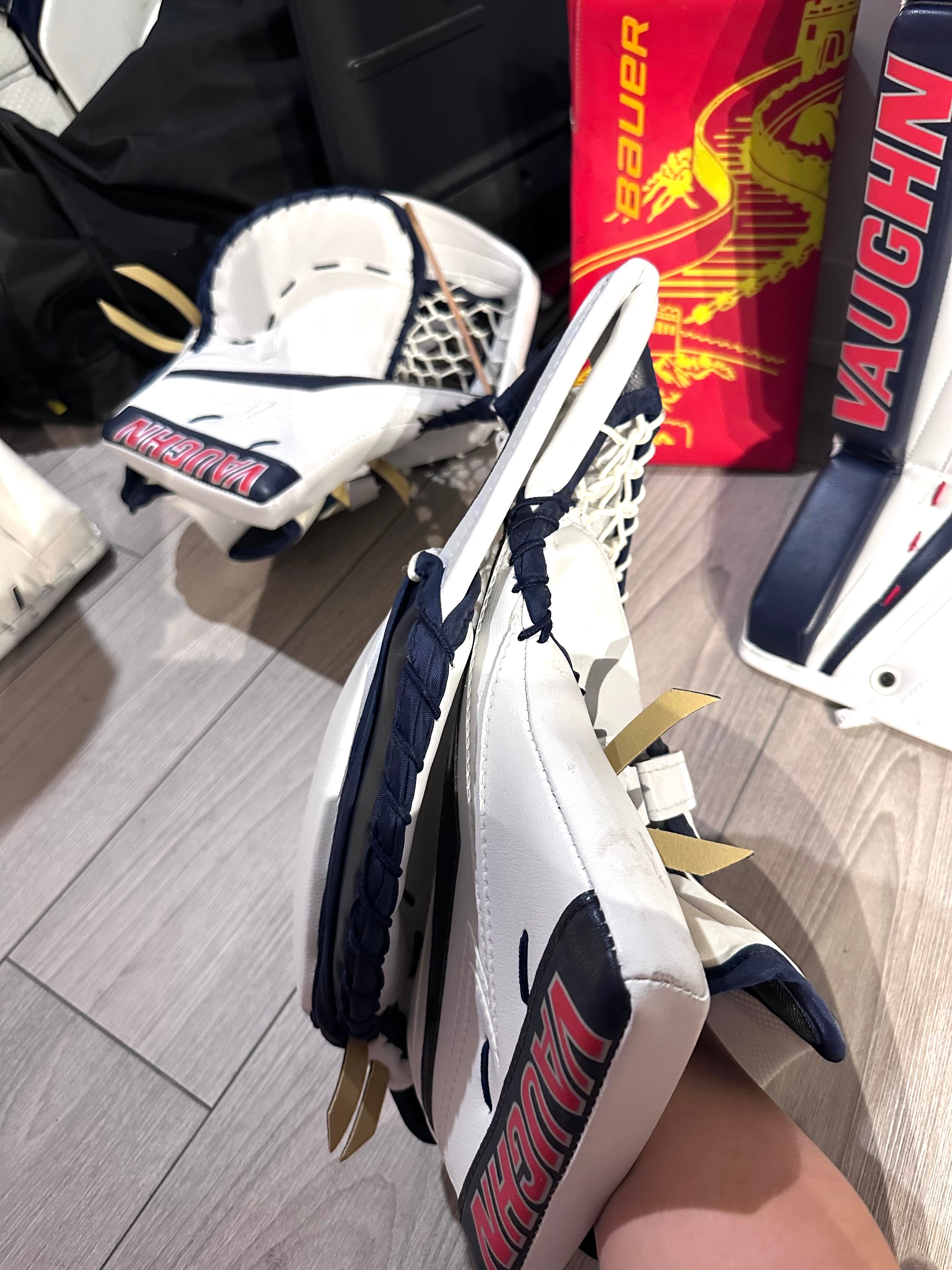 New NCAA Vaughn V9 Pro Carbon Full Right 31+2 Goalie Pro Stock Full Set