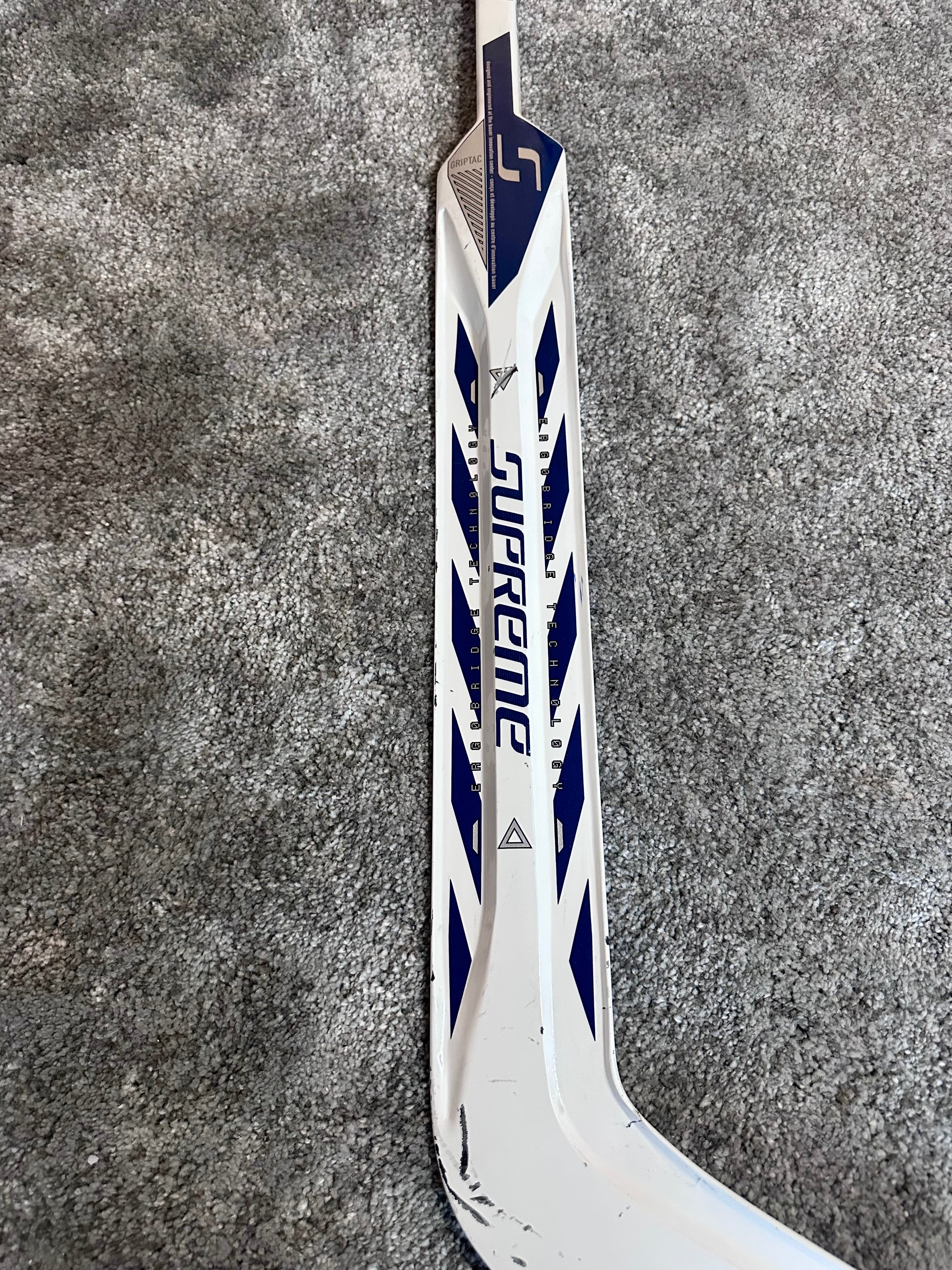 NCAA Bauer Shadow Full Right 24" White Pro Stock Goalie Stick #8