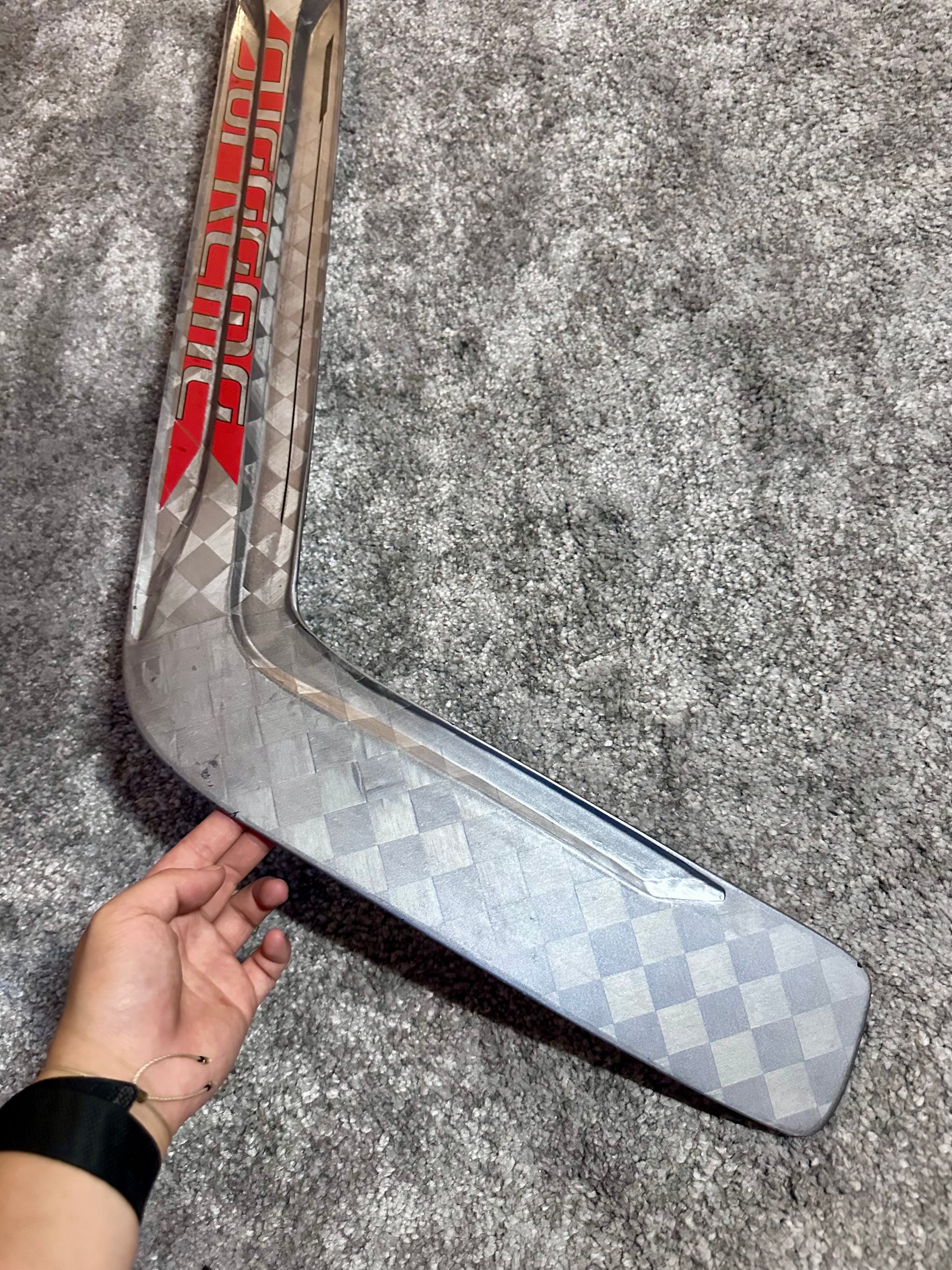 NCAA Bauer mach Full Right 25" Pro Stock Goalie Stick