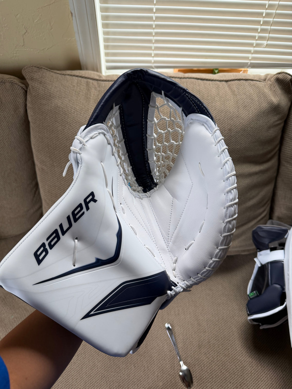 New Bauer vapor FlyLite Regular goalie glove and blocker set