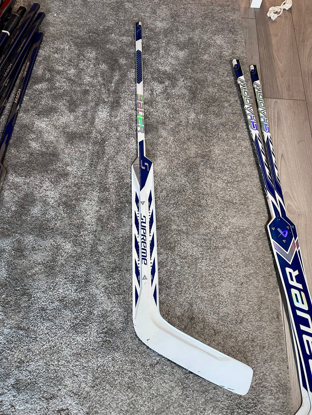 NCAA Bauer Shadow Full Right 24" White Pro Stock Goalie Stick #4