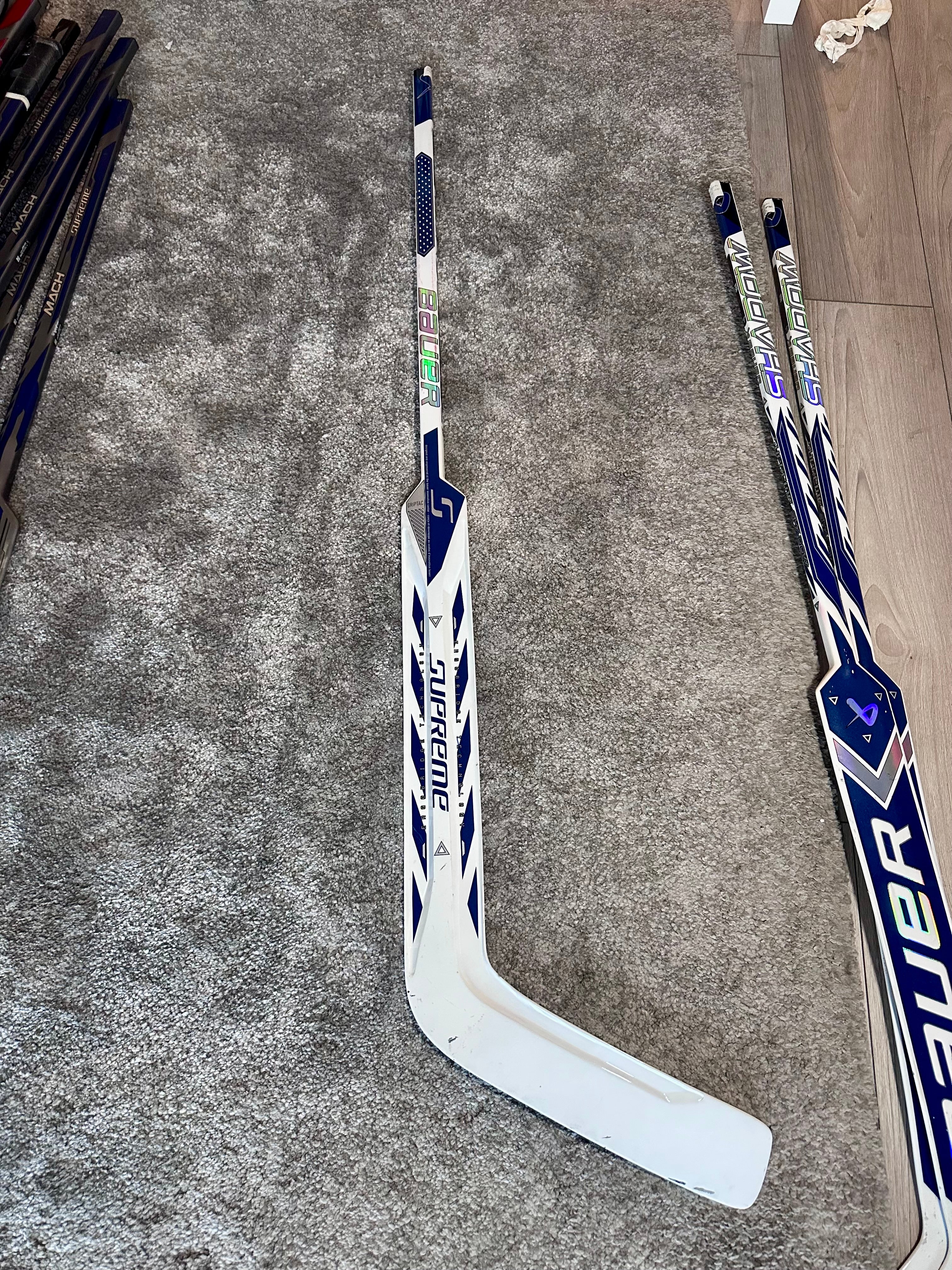 NCAA Bauer Shadow Full Right 24" White Pro Stock Goalie Stick #4
