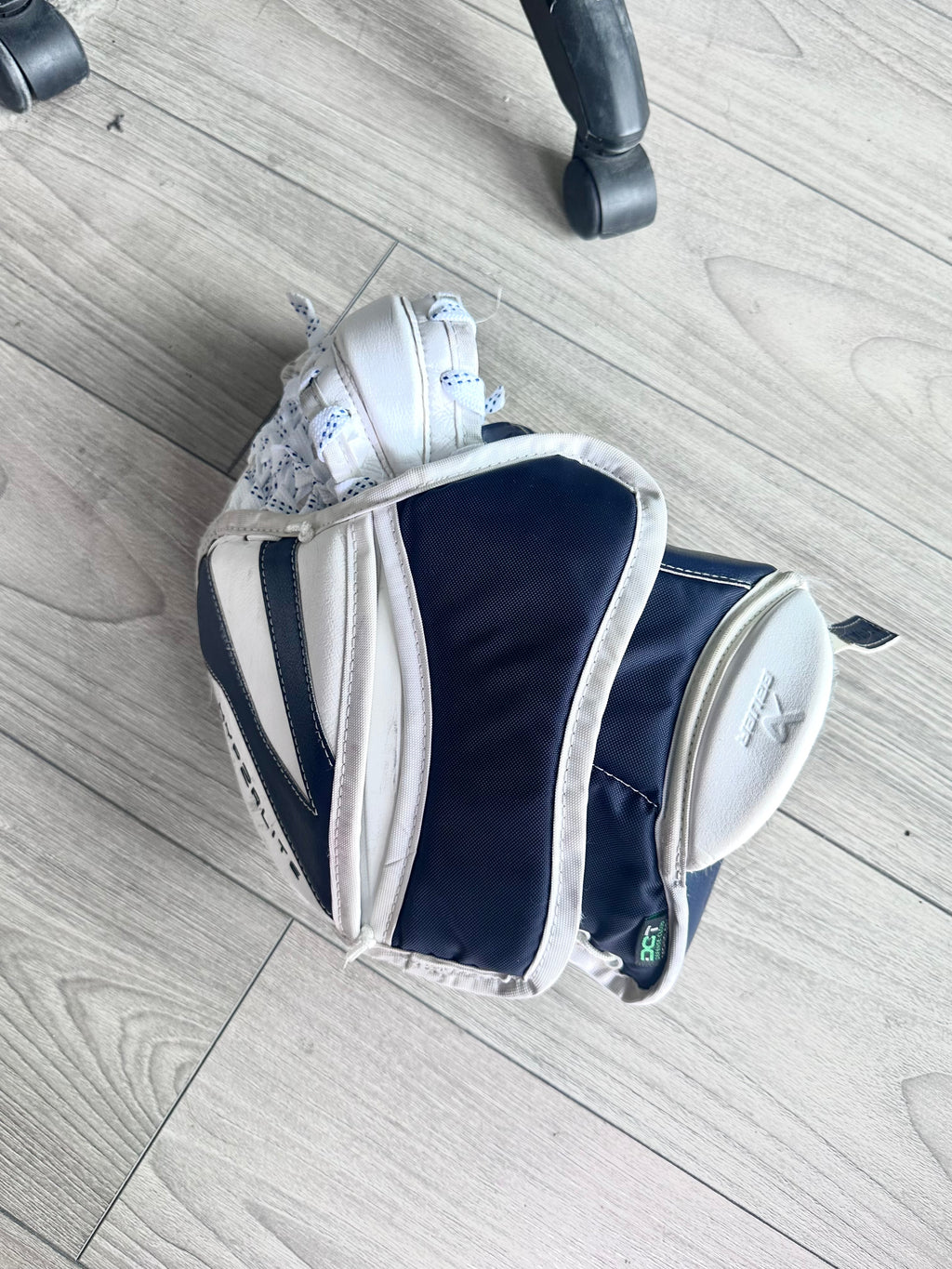 NCAA Bauer digit print Hyperlite 2 34+1 pro stock goalie full set