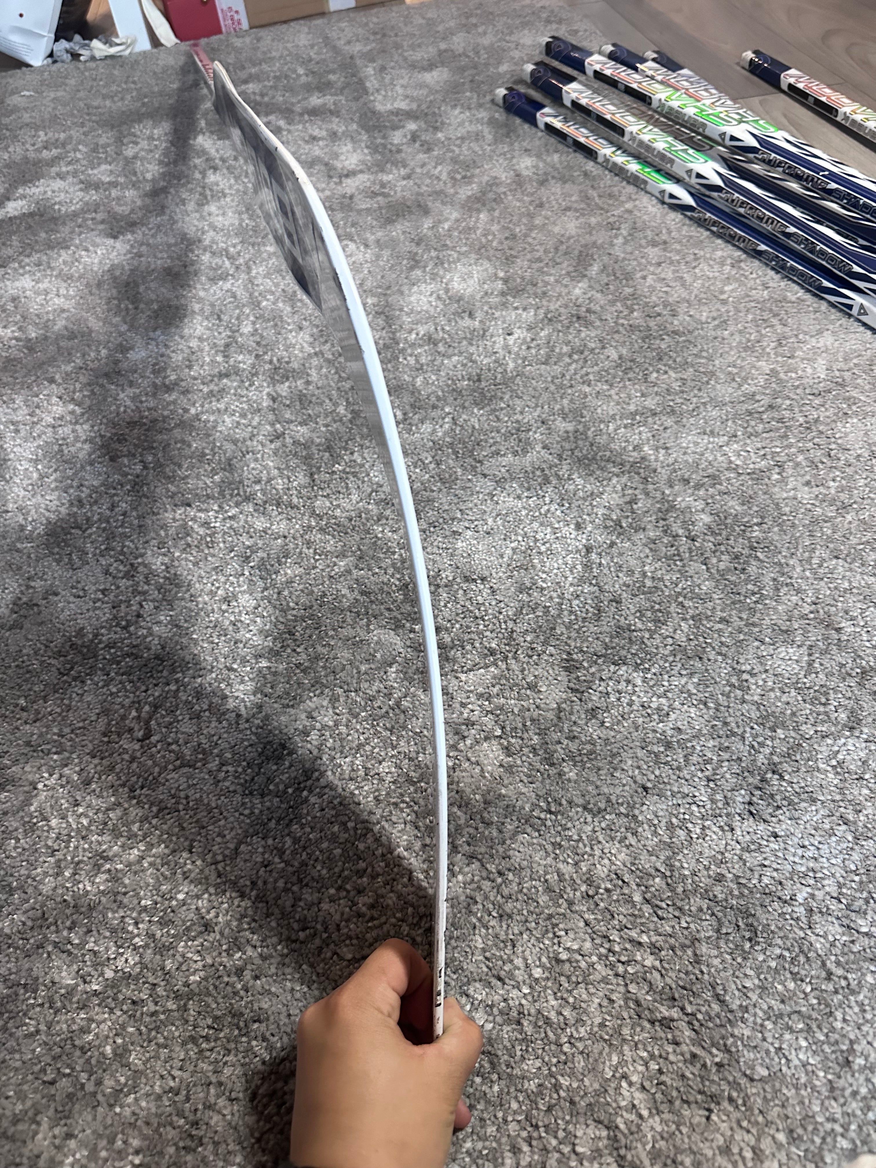 NCAA Bauer Shadow Full Right 24" White Pro Stock Goalie Stick #5
