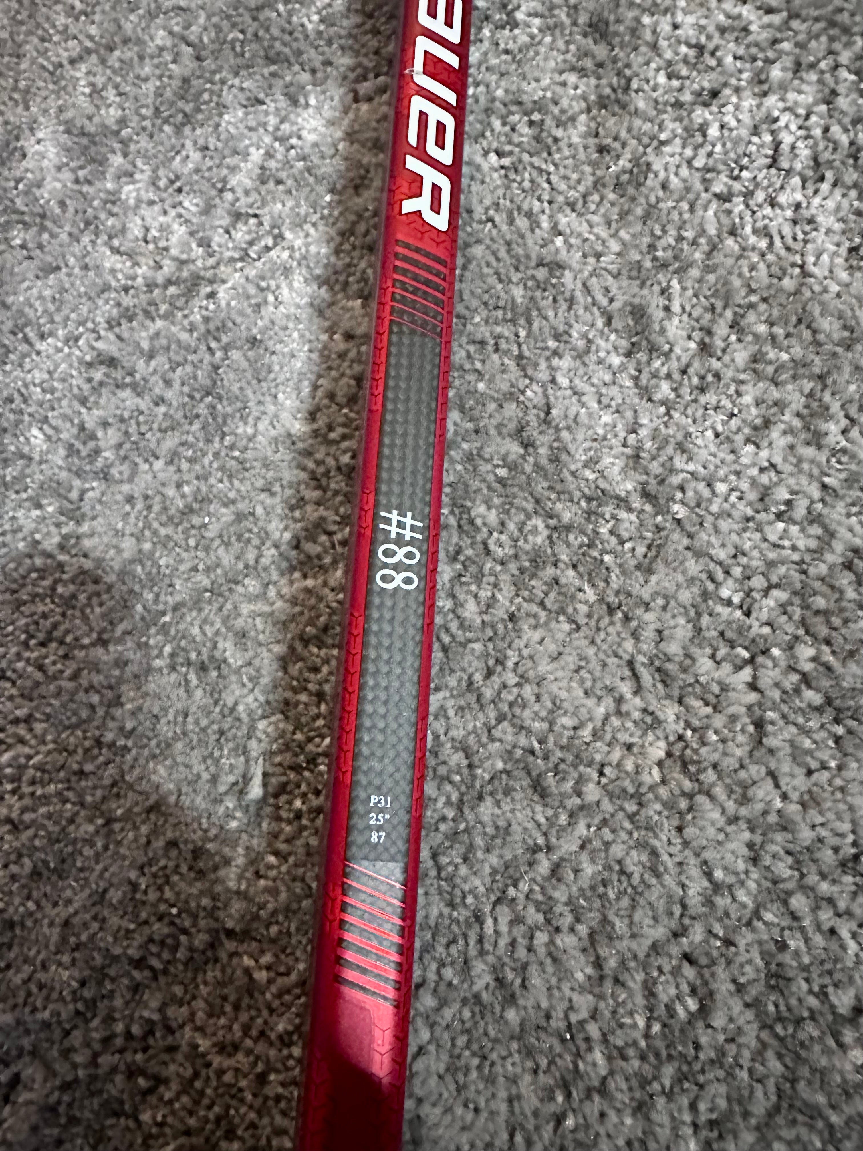 New NCAA Bauer Ultrsonic 25” Full Right Pro Stock Goalie Stick