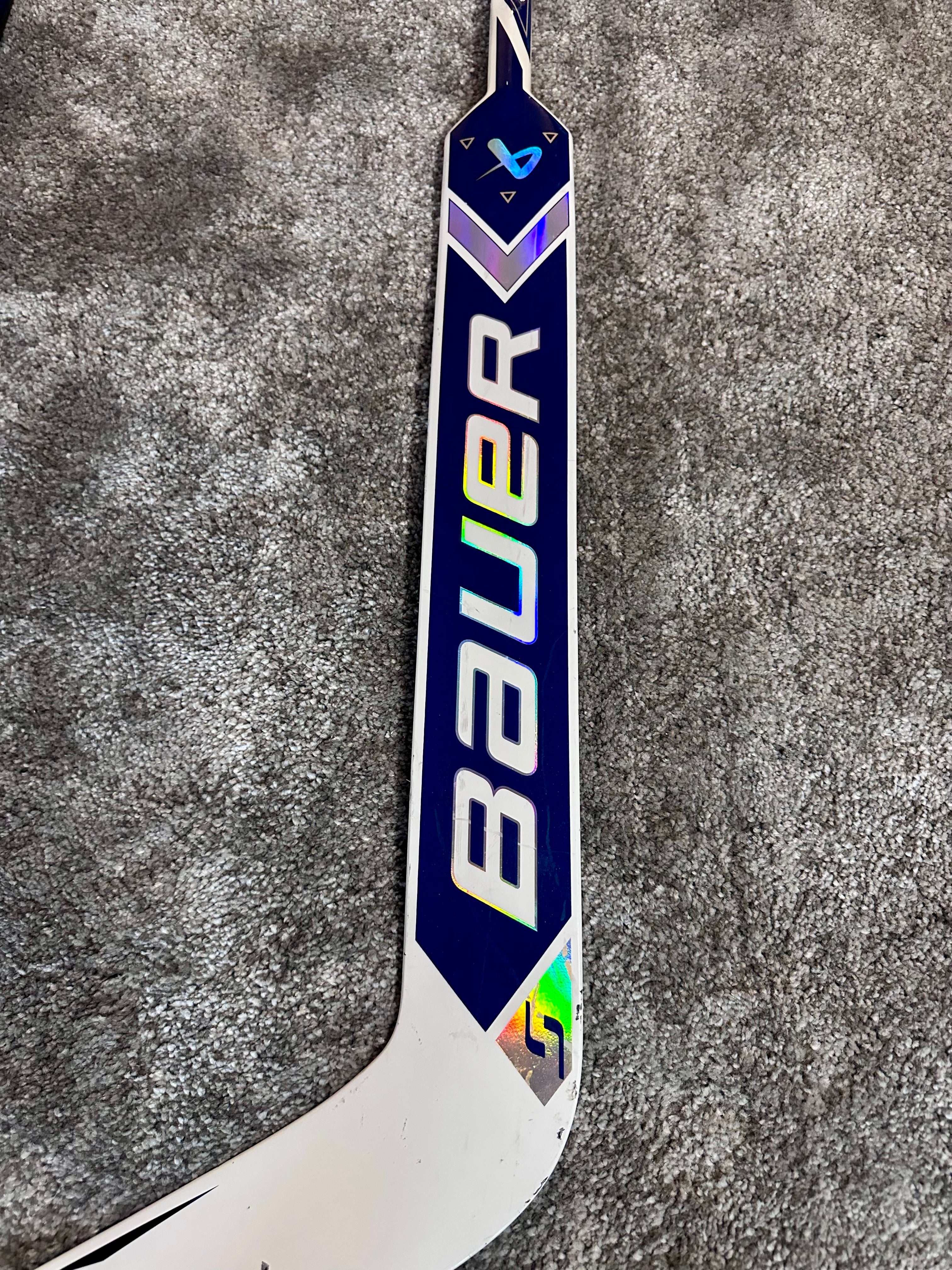 NCAA Bauer Shadow Full Right 24" White Pro Stock Goalie Stick #1