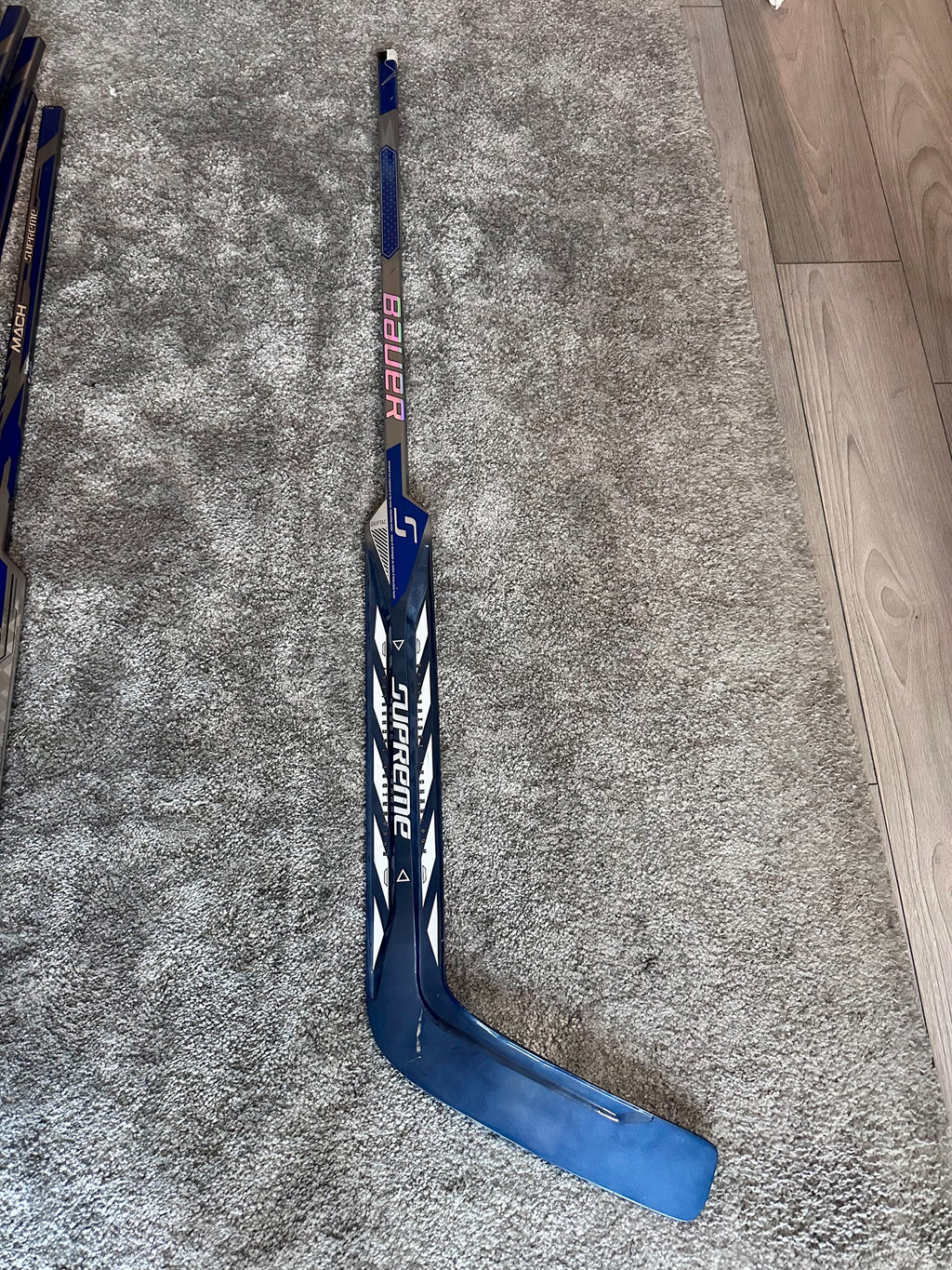 NCAA Bauer Shadow Full Right 24" Navy Pro Stock Goalie Stick #5