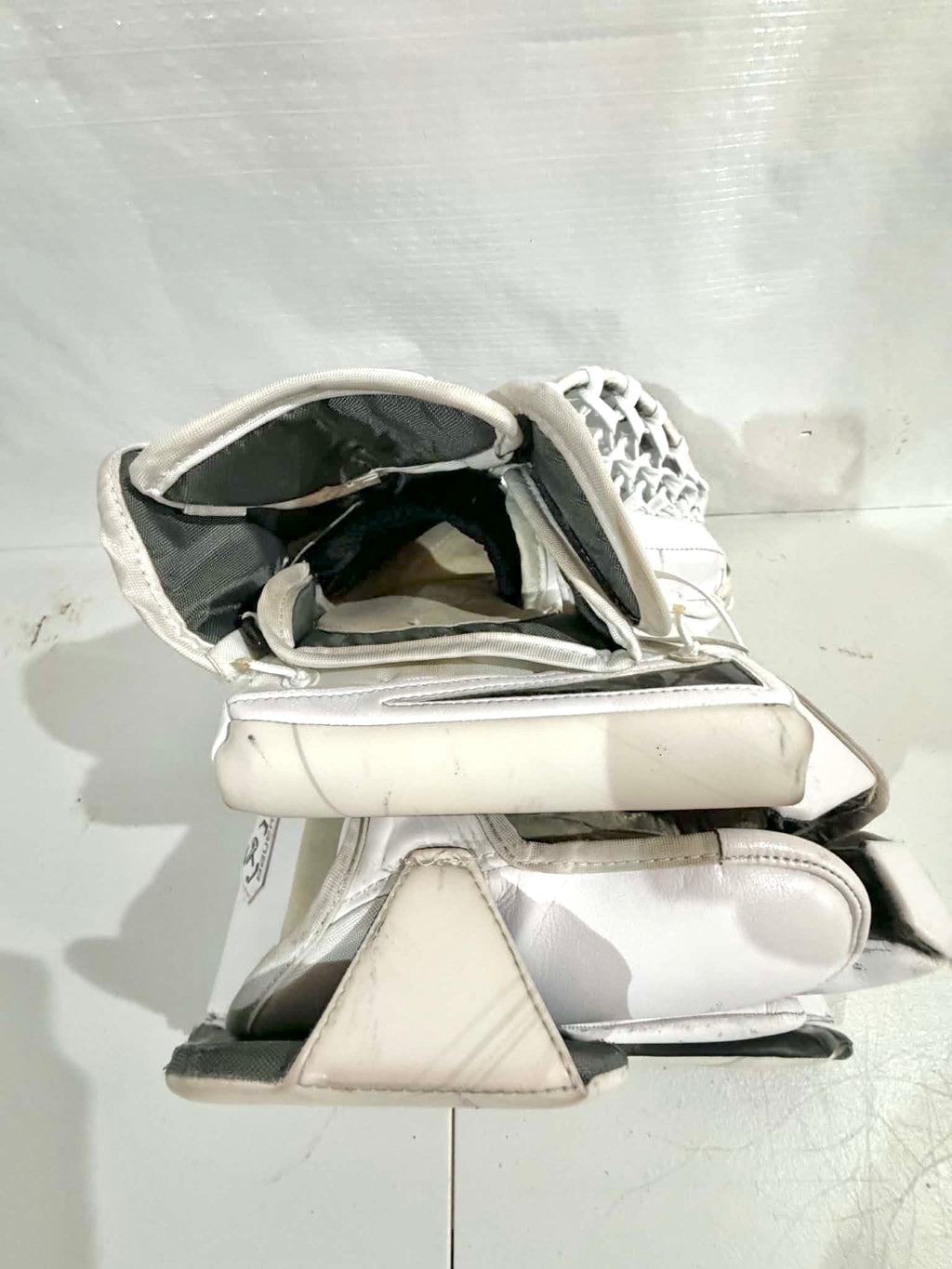 Bauer Hyperlite 2/Mach Regular 35+1 Goalie Pro stock Full Set
