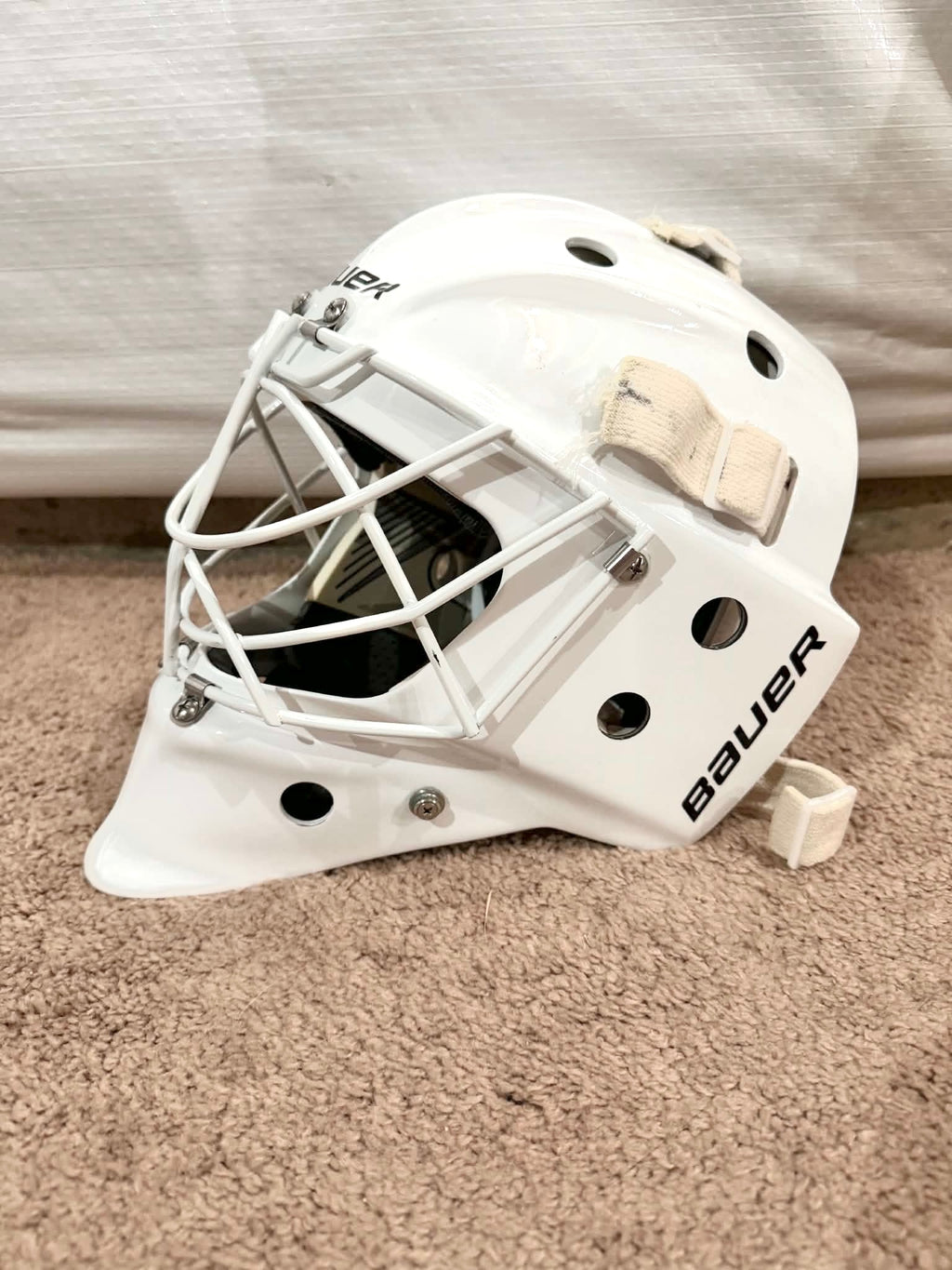 Bauer profile 960 pro cat eye goalie mask