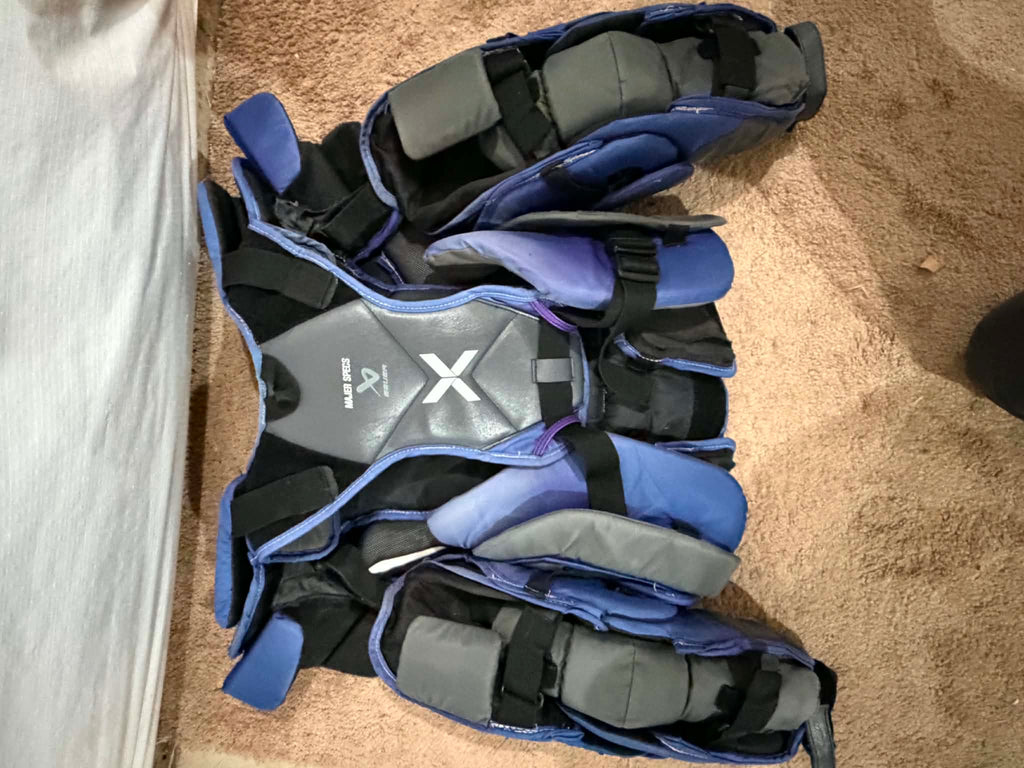 Bauer Vapor Hyperlite 2 Goalie Pro Stock Chest Protector