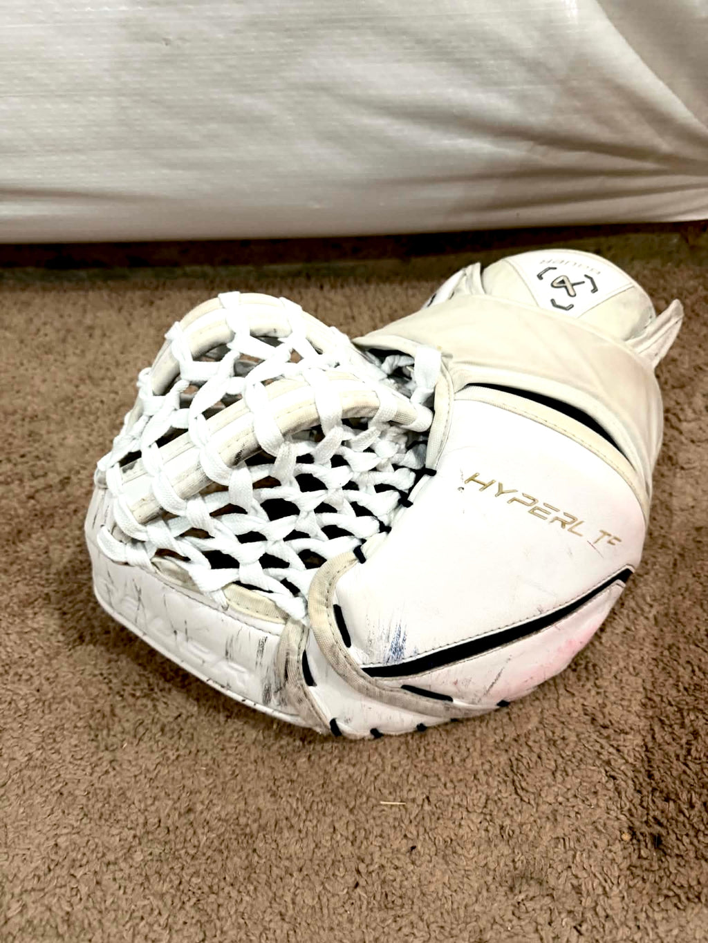 Bauer Mach regular pro stock goalie glove