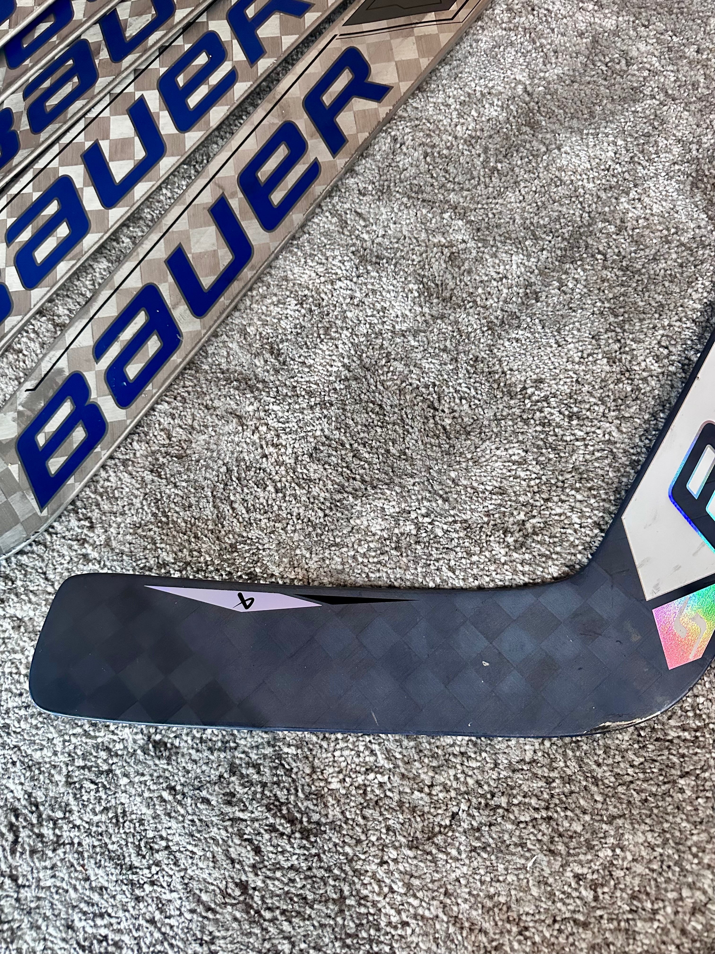 NCAA Bauer Shadow Full Right 24" Navy Pro Stock Goalie Stick #6