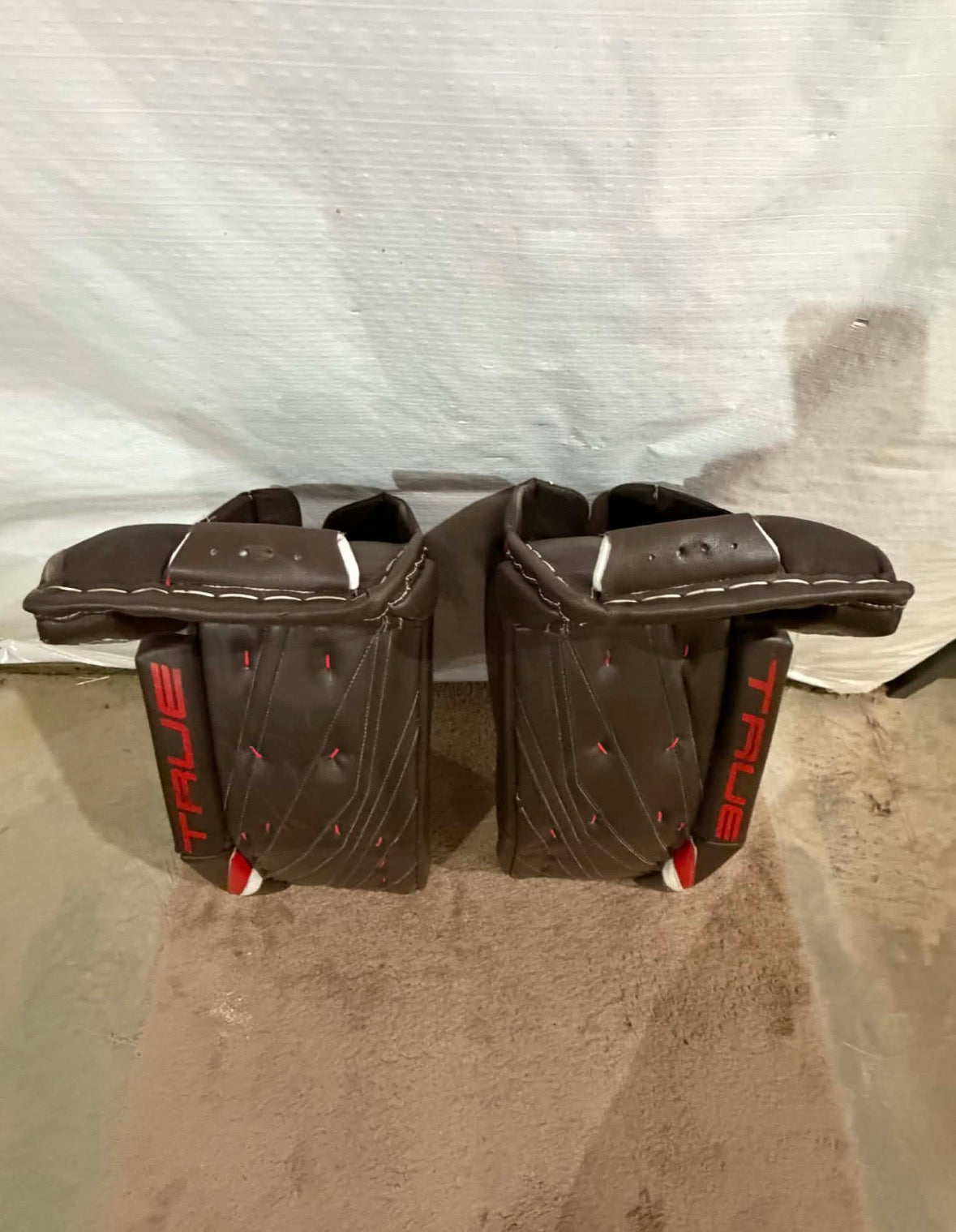 True L20.2 33+2 pro stock goalie full set