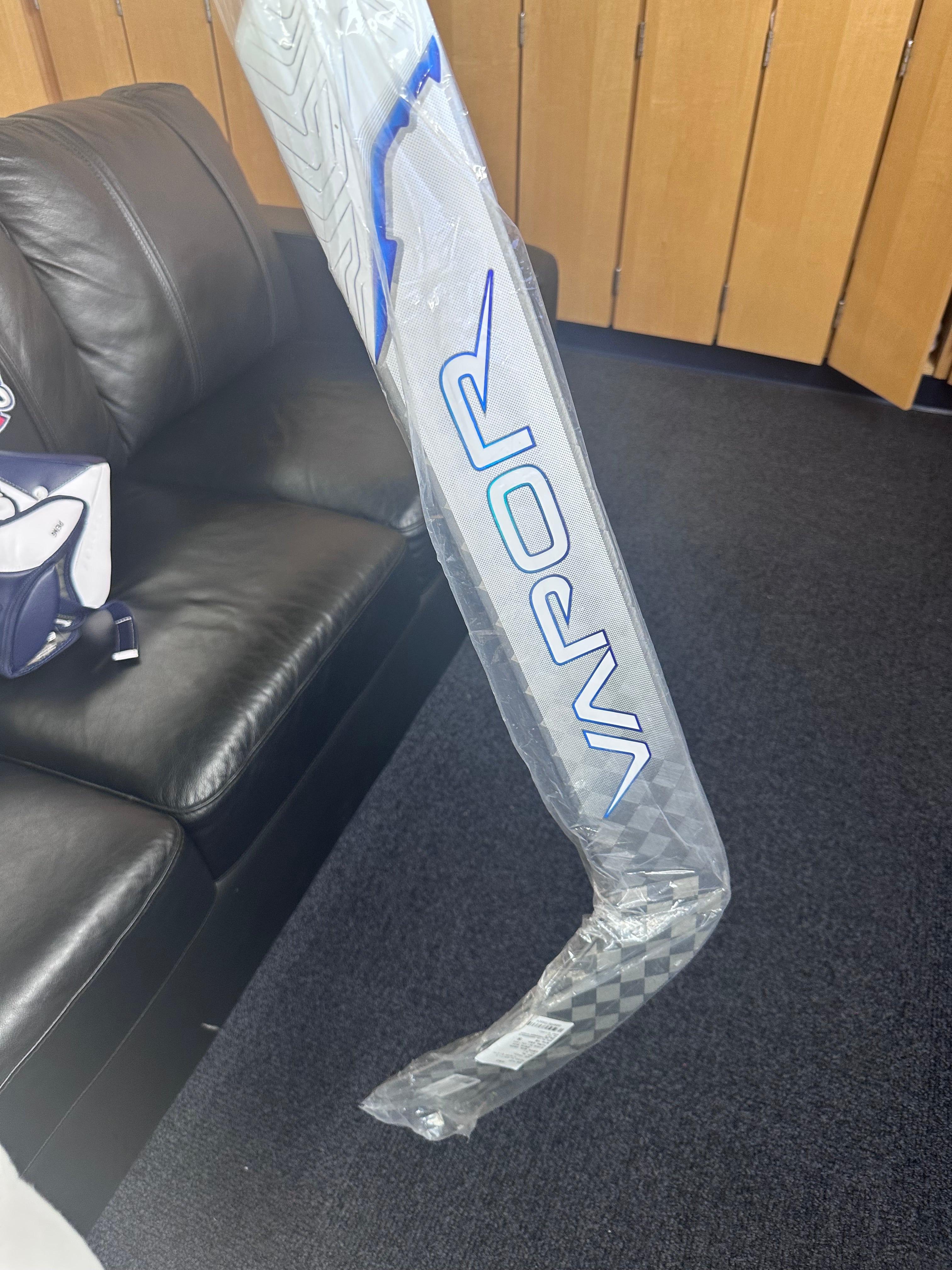 New Bauer flylite 25” pro goalie stick