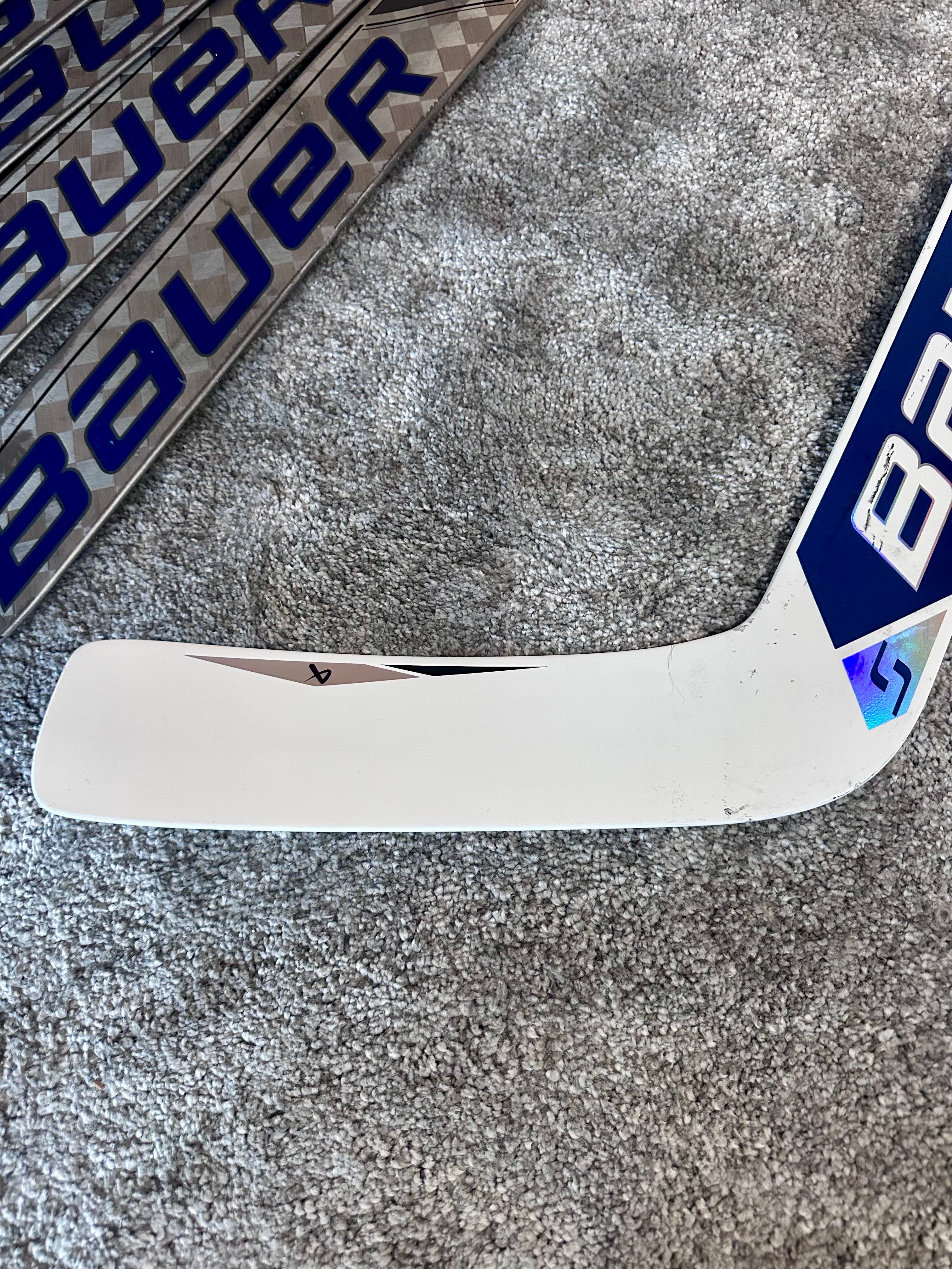 NCAA Bauer Shadoe Full Right 24" White Pro Stock Goalie Stick #3