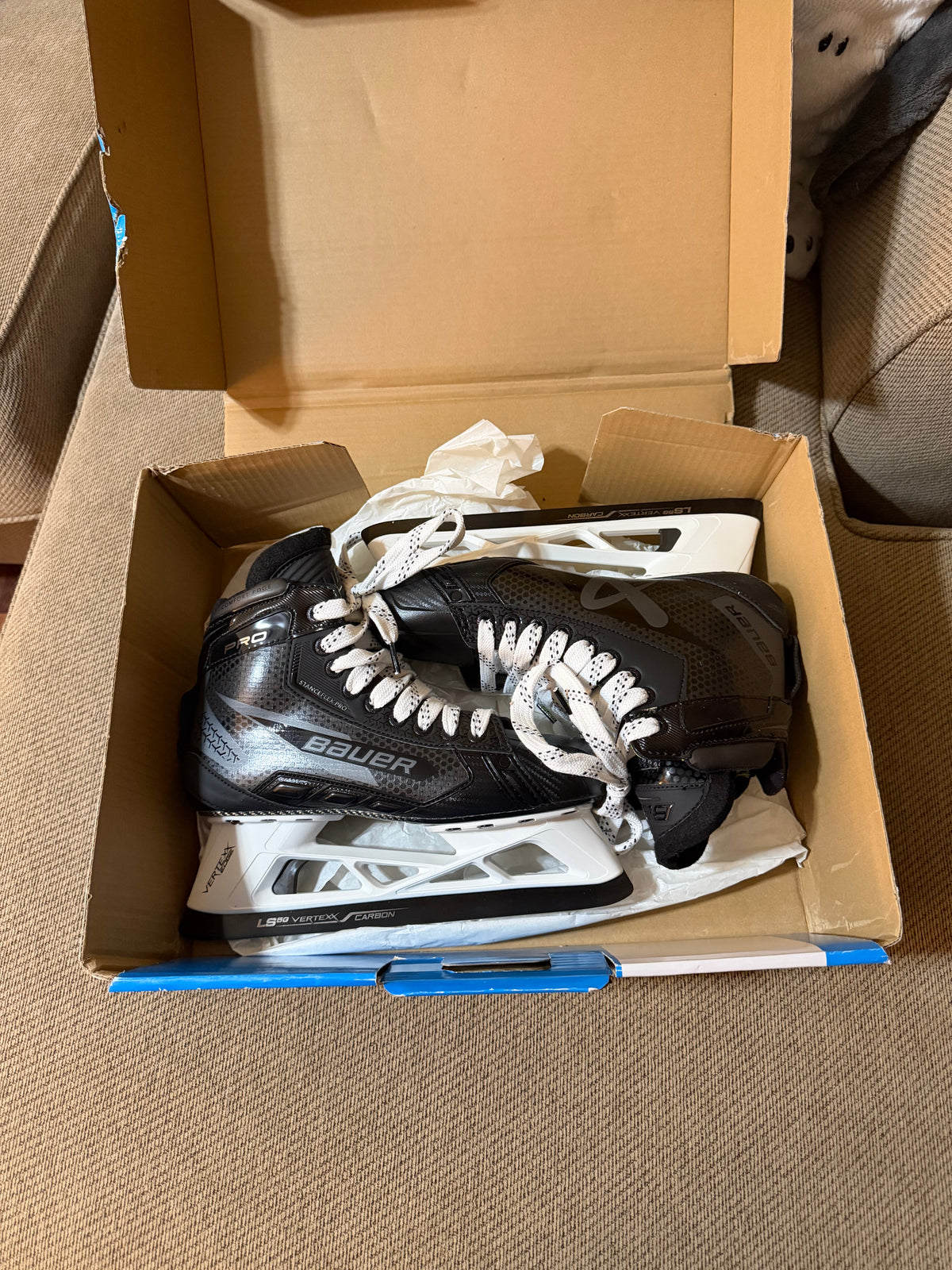 NEW Bauer Pro size 7.5 Hockey Goalie Skates