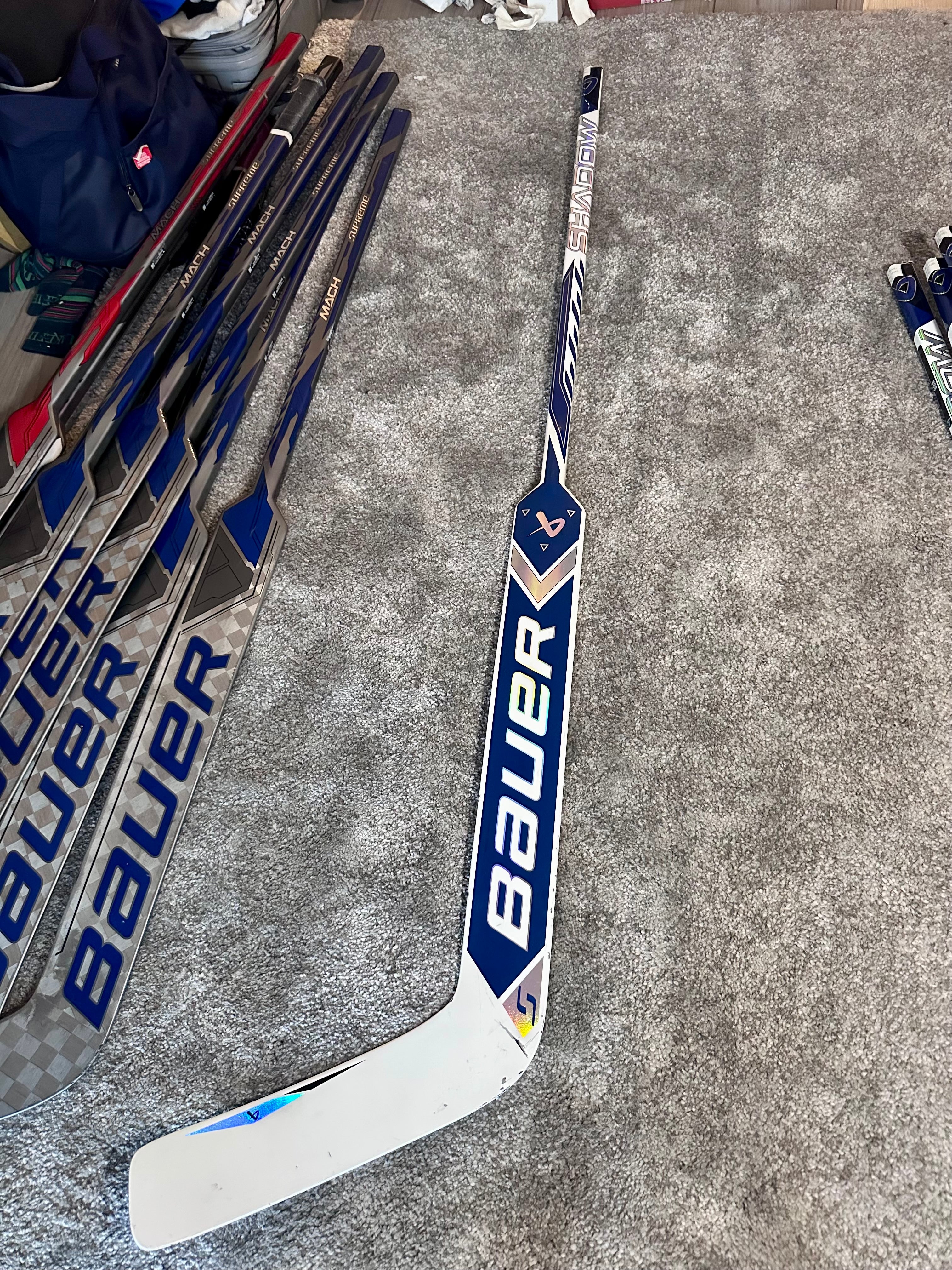 NCAA Bauer Shadow Full Right 24" White Pro Stock Goalie Stick #5