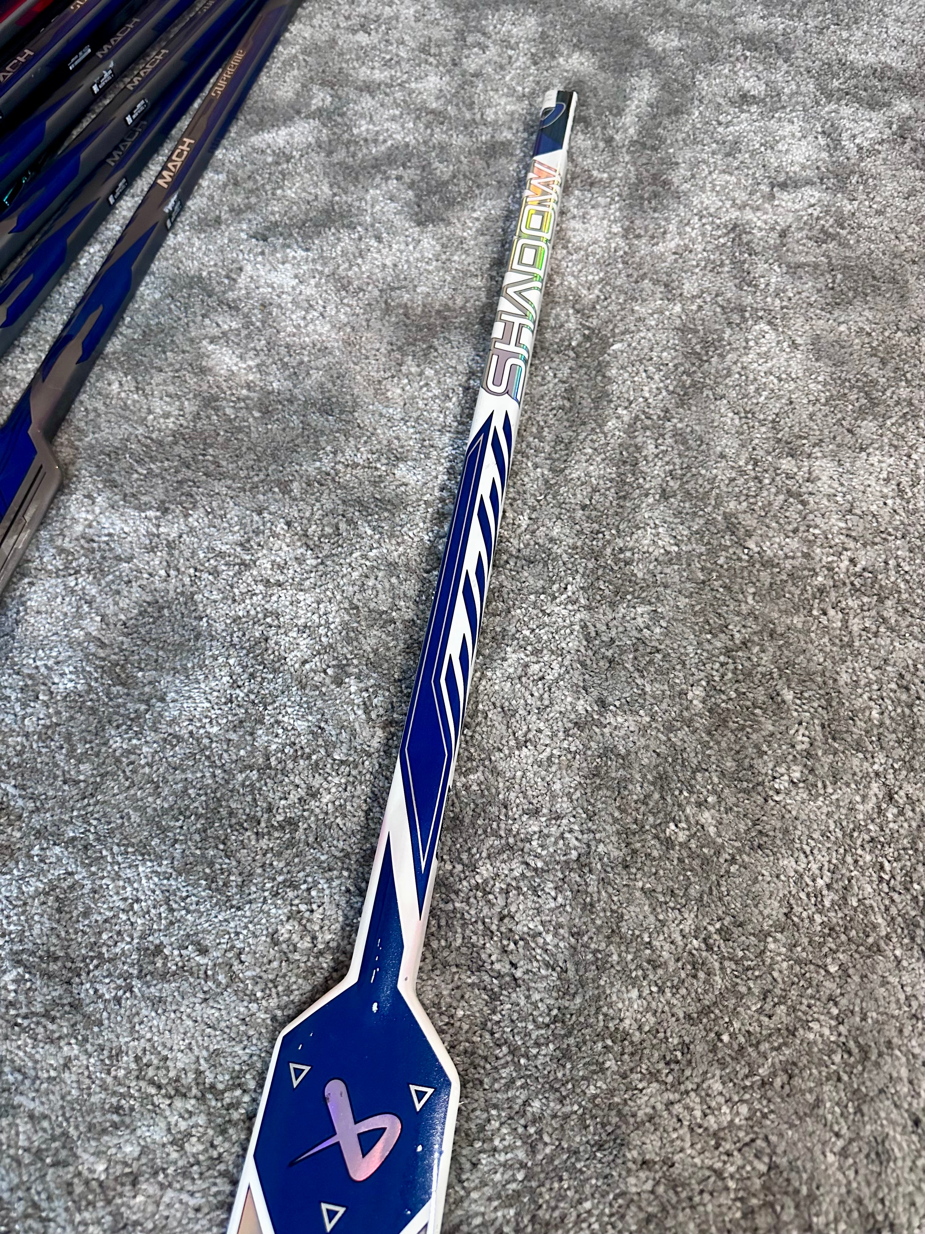 NCAA Bauer Shadow Full Right 24" White Pro Stock Goalie Stick #7