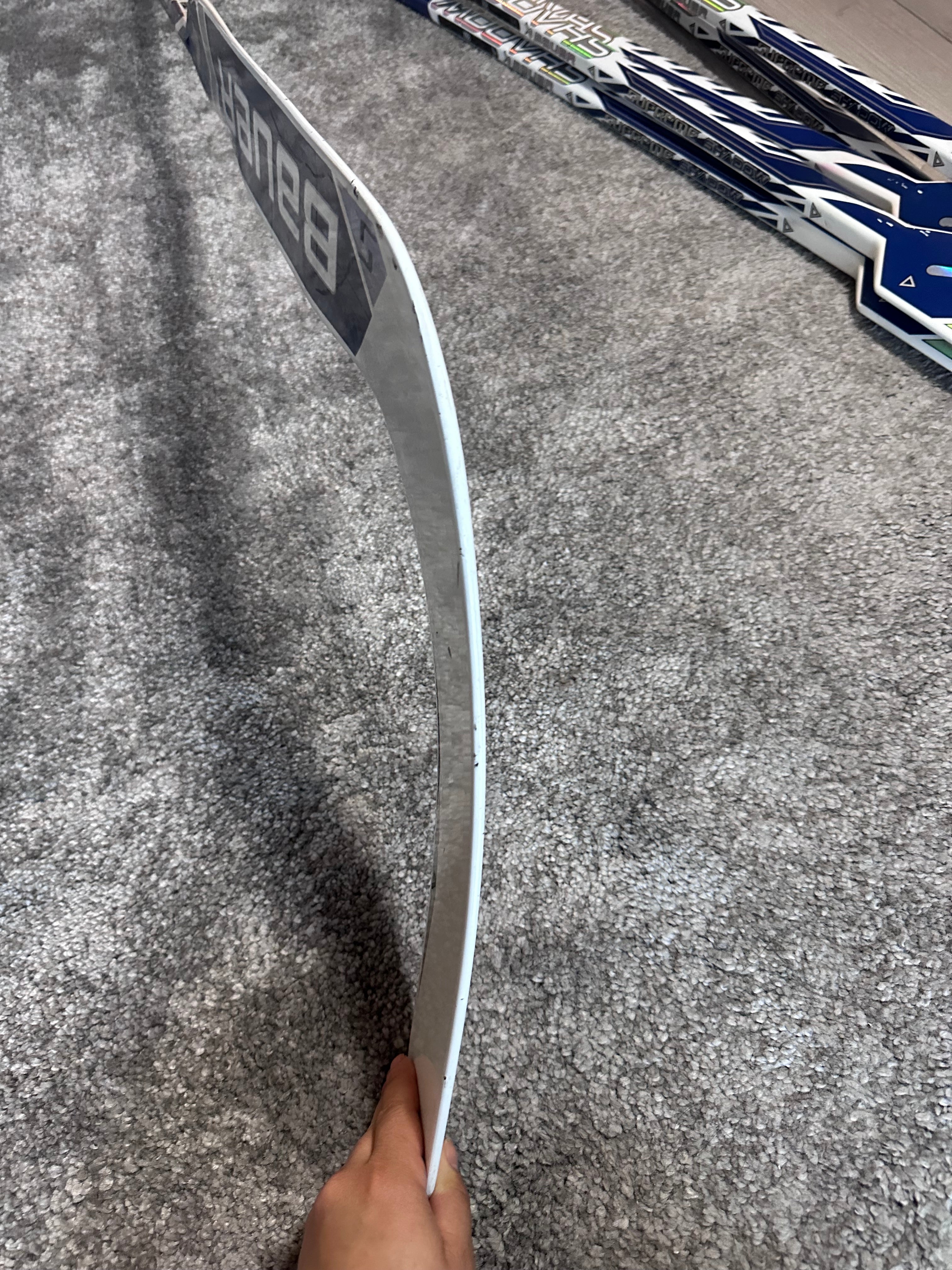 NCAA Bauer Shadow Full Right 24" White Pro Stock Goalie Stick #1