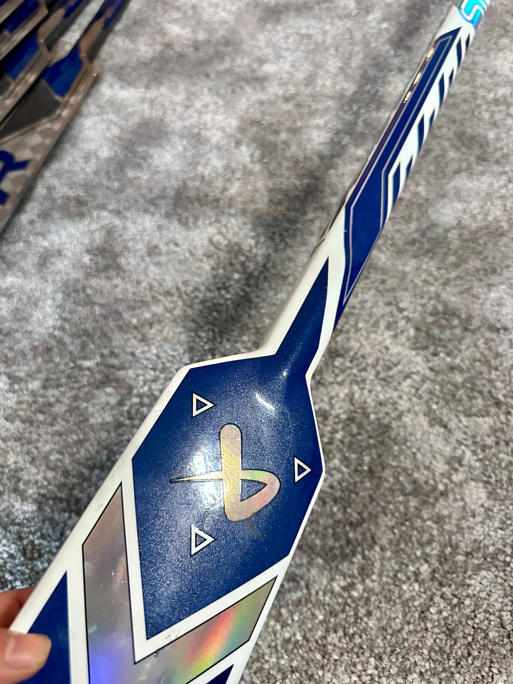 NCAA Bauer Shadoe Full Right 24" White Pro Stock Goalie Stick #3