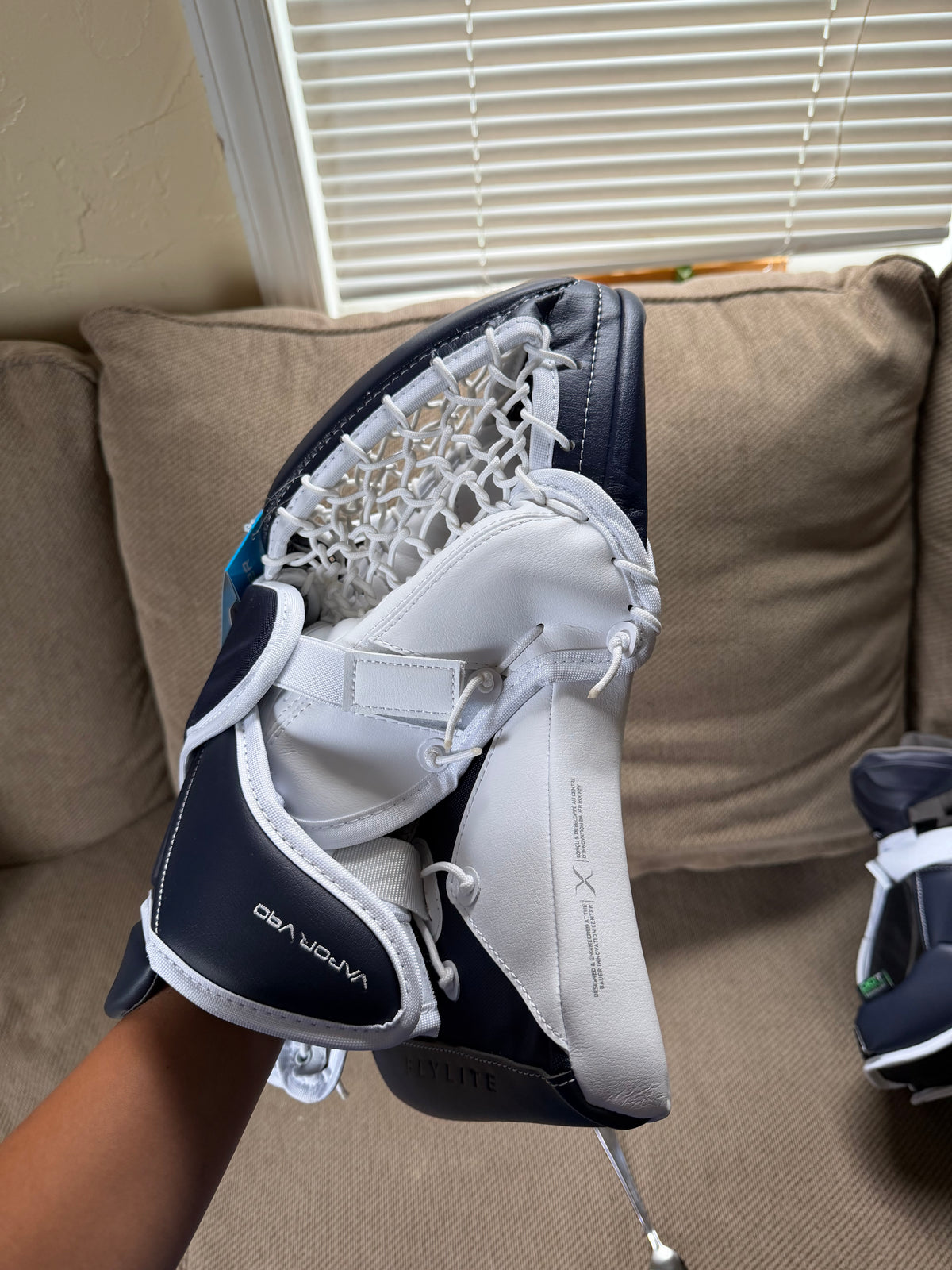 New Bauer vapor FlyLite Regular goalie glove and blocker set