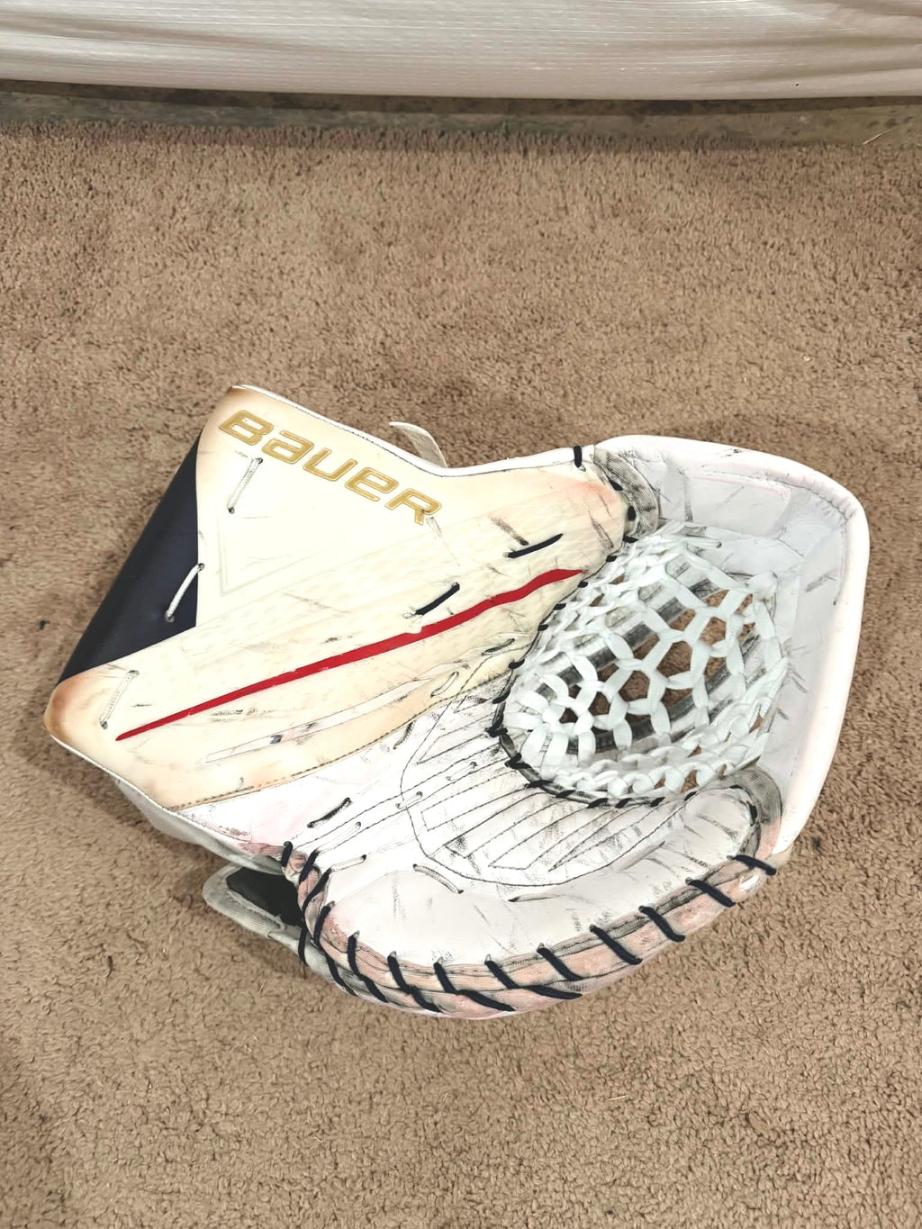 Bauer Mach regular pro stock goalie glove