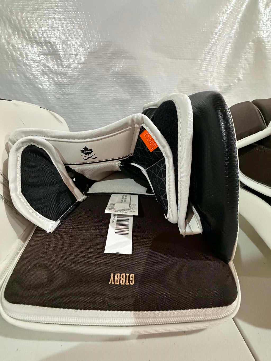 New CCM Eflex 6 Pro Stock 33+1.5 Goalie Full Set with two sets of gloves