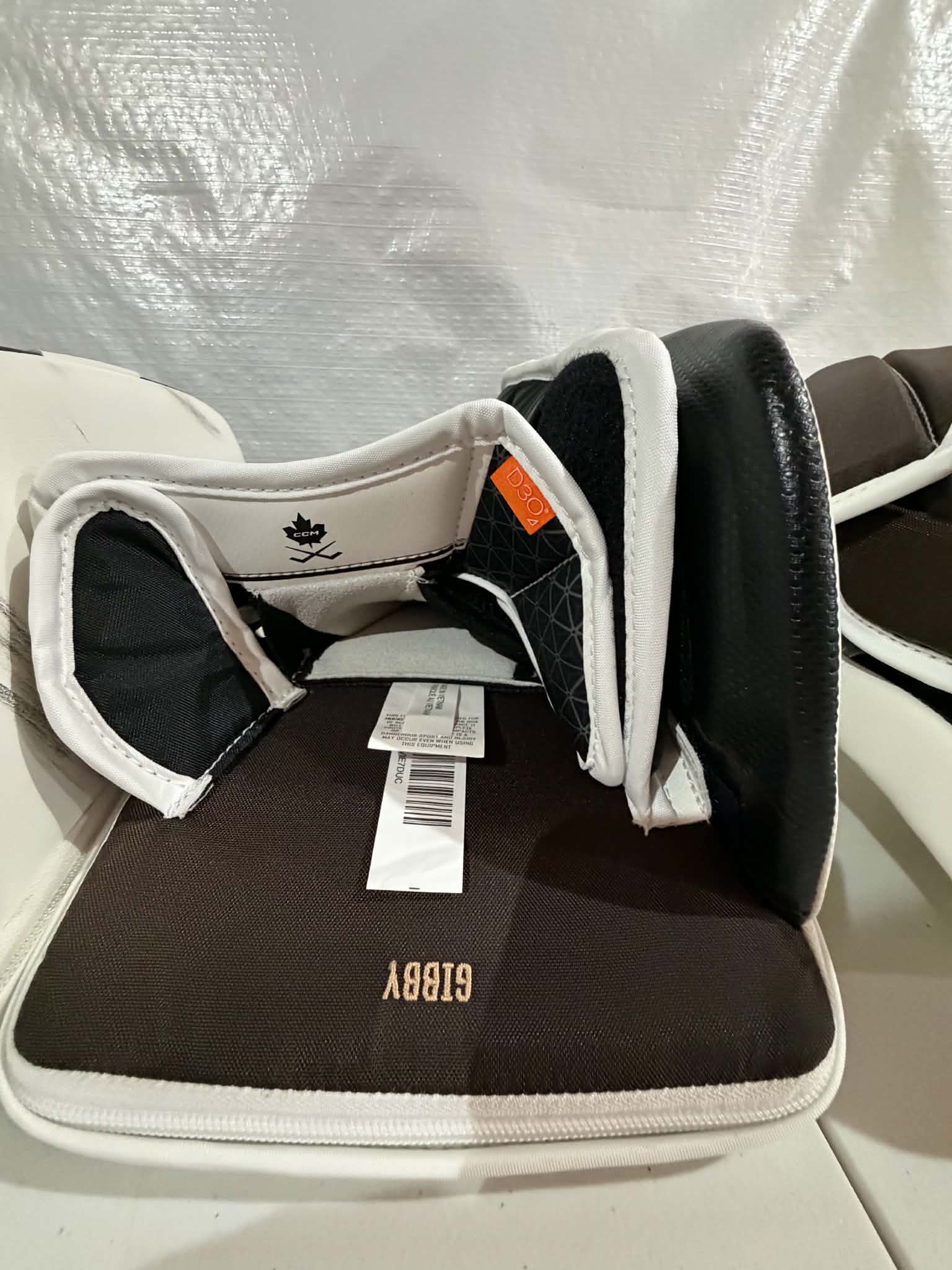 New CCM Eflex 6 Pro Stock 33+1.5 Goalie Full Set with two sets of gloves