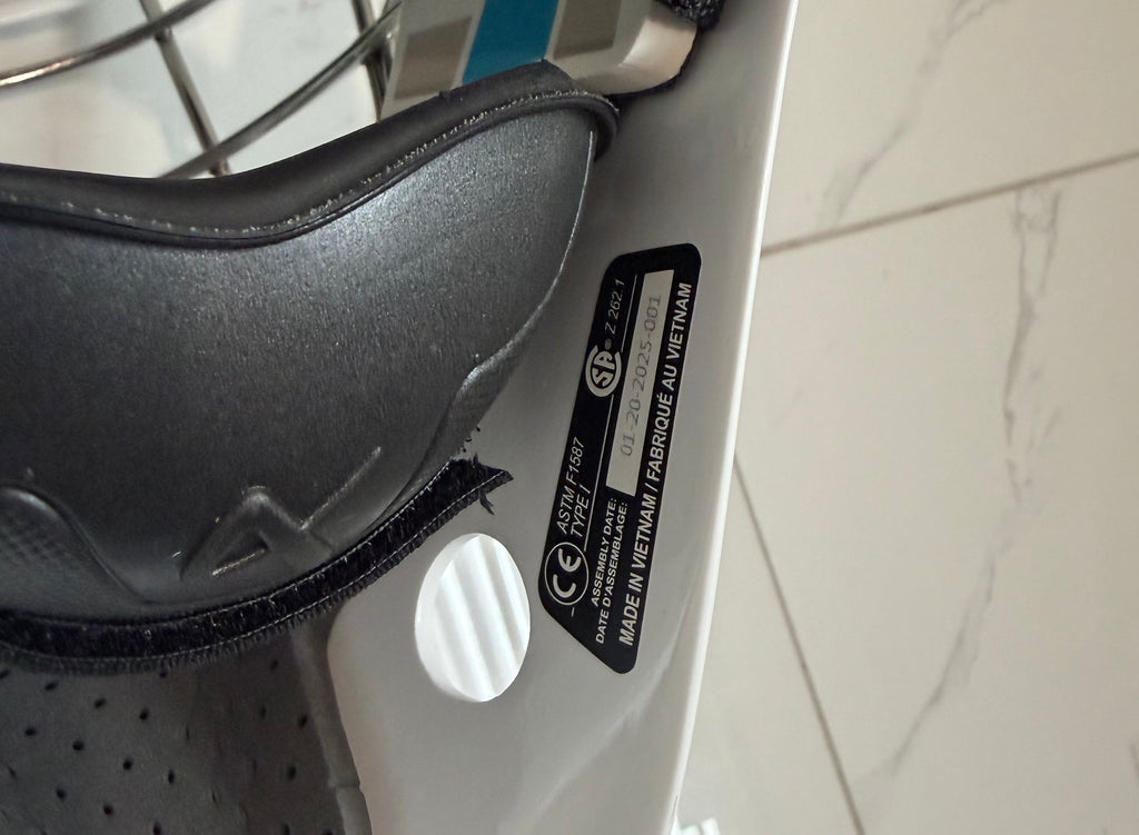 New S25 Bauer 940 Senior Goalie Mask