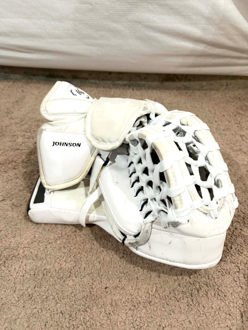 Bauer Mach regular pro stock goalie glove