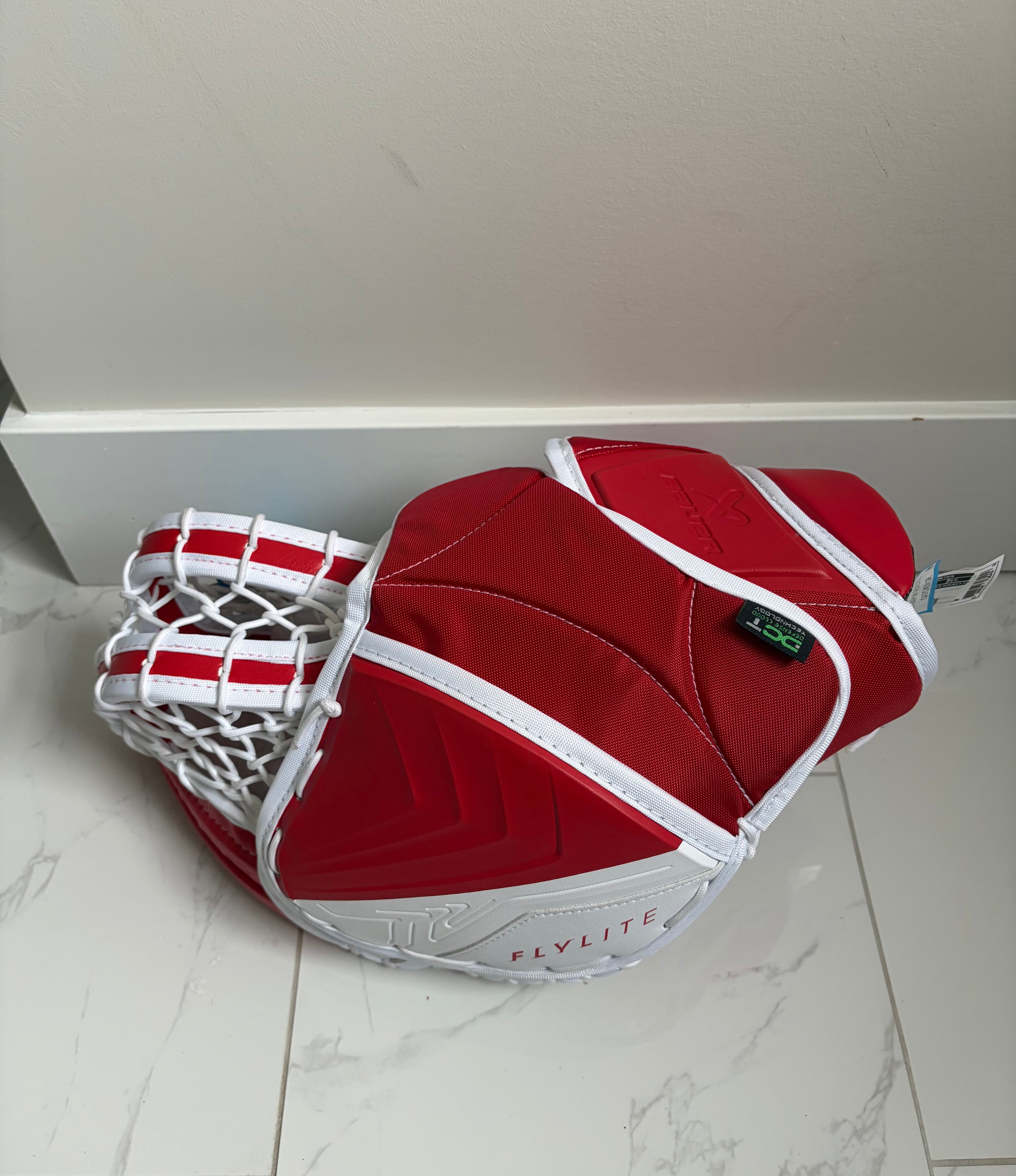 New S25 Bauer Vapor Flylite Goalie Glove