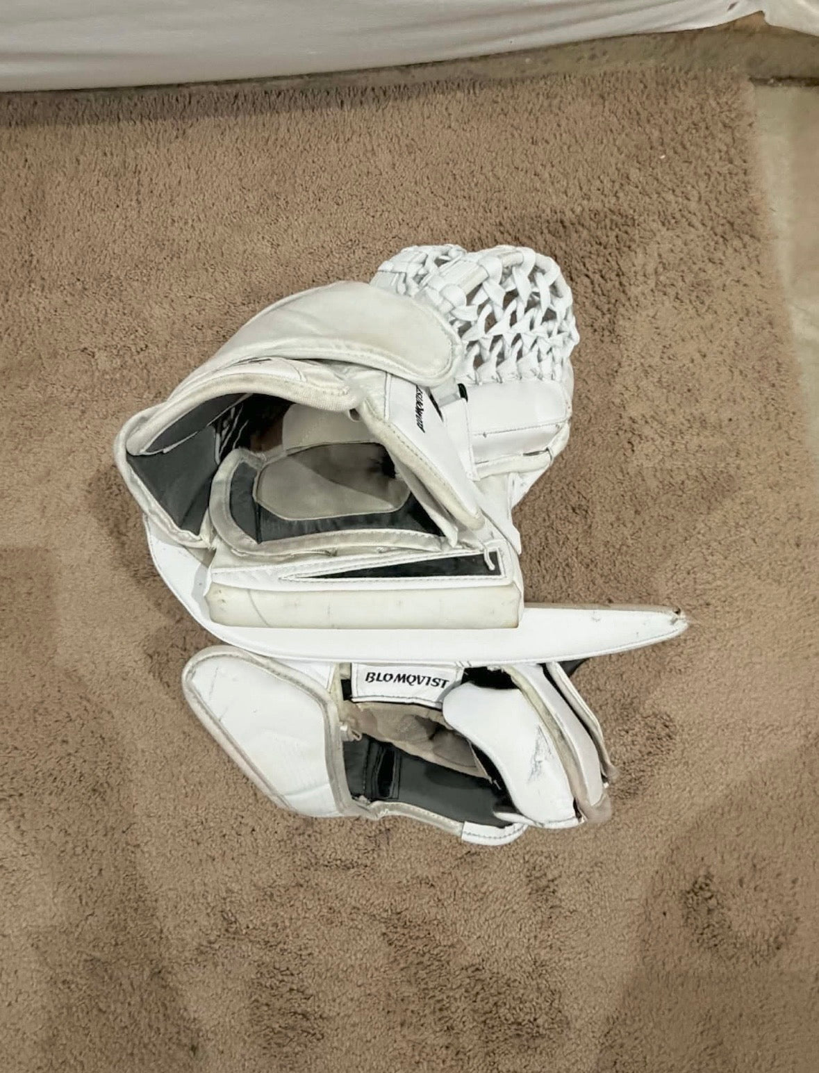 Pittsburgh penguins Bauer Hyperlite 2 Regular Goalie pro stock Full Set
