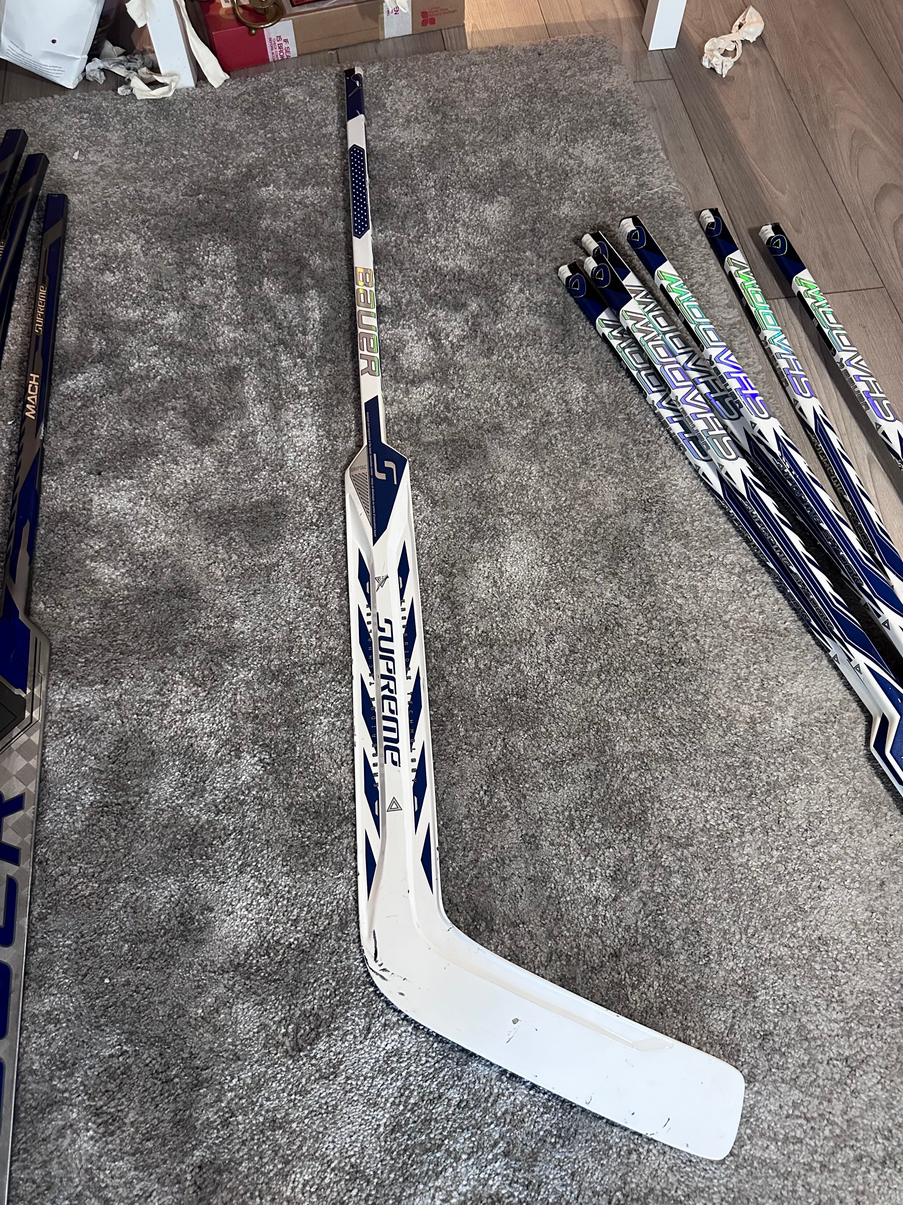 NCAA Bauer Shadow Full Right 24" White Pro Stock Goalie Stick #8