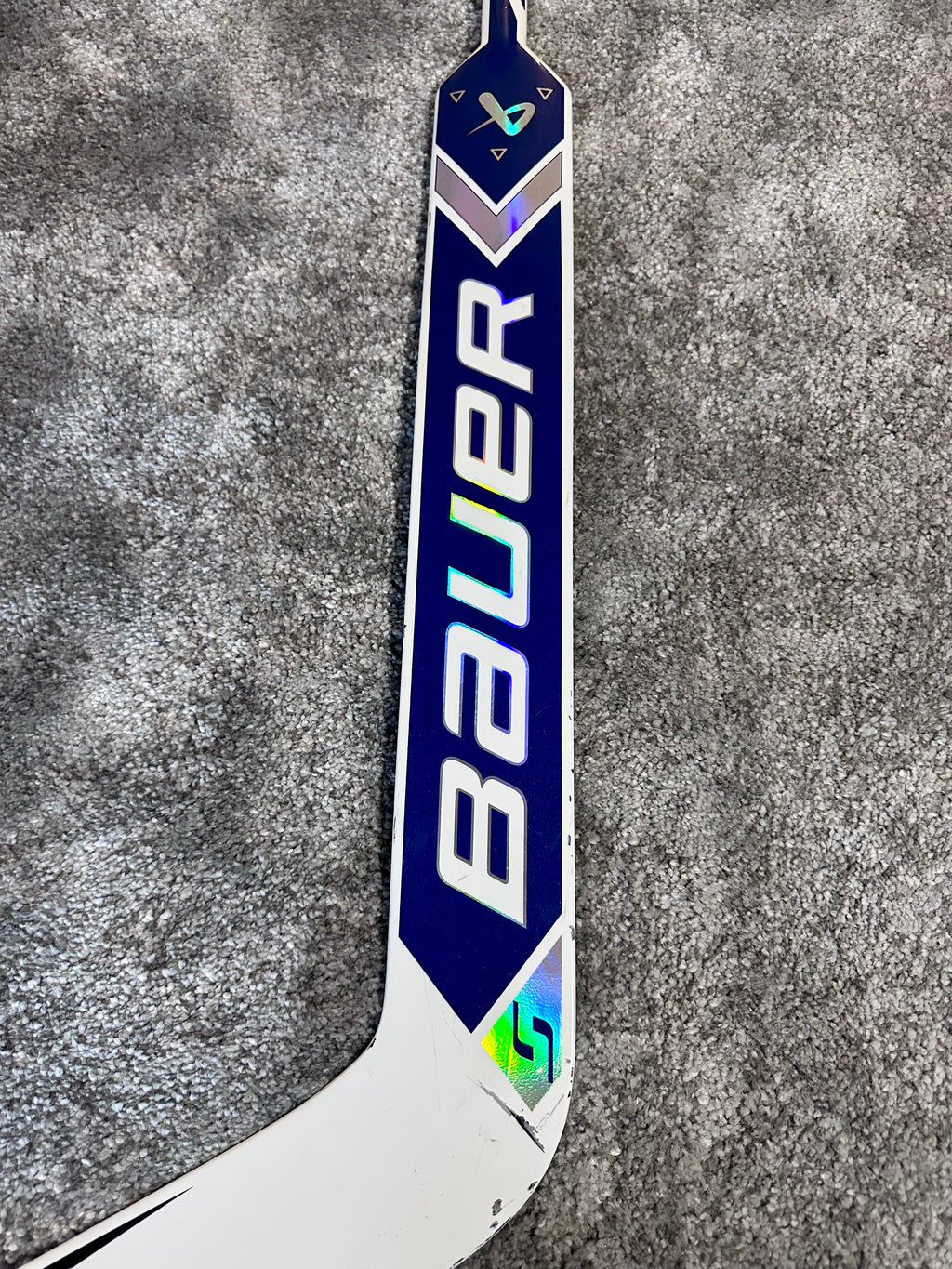NCAA Bauer Shadow Full Right 24" White Pro Stock Goalie Stick #5
